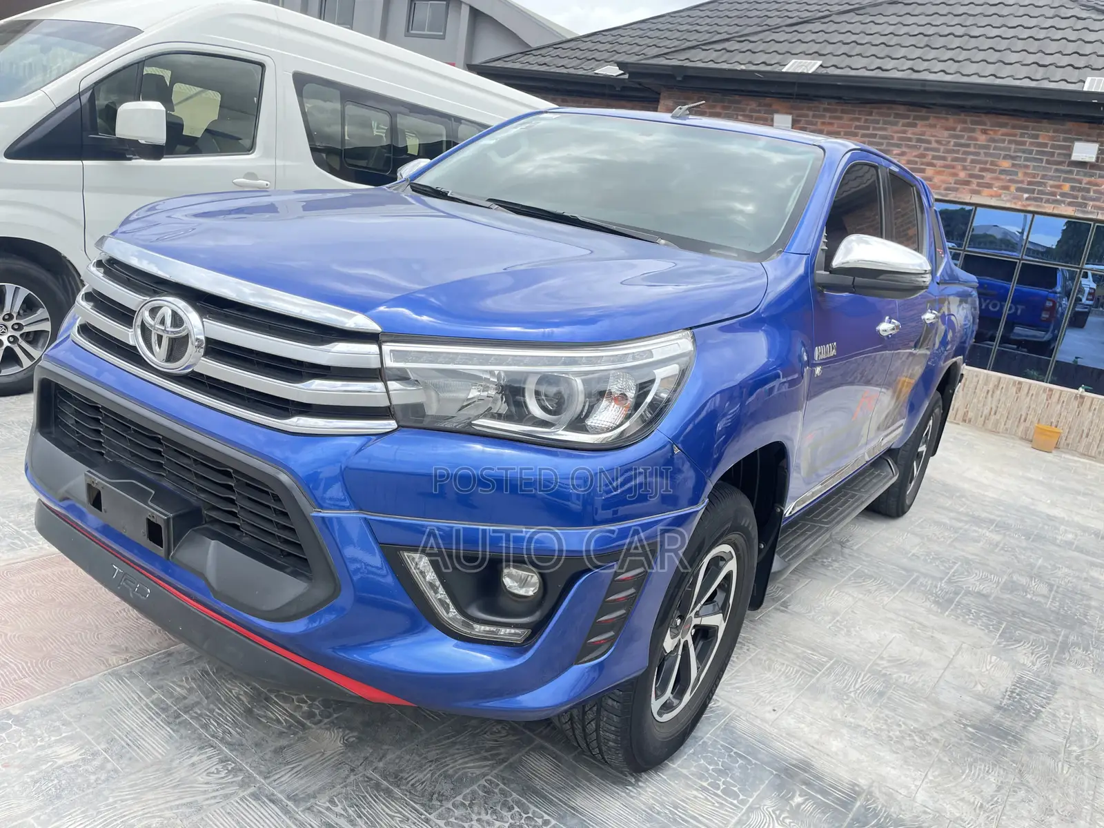 Toyota Hilux 2020 Blue