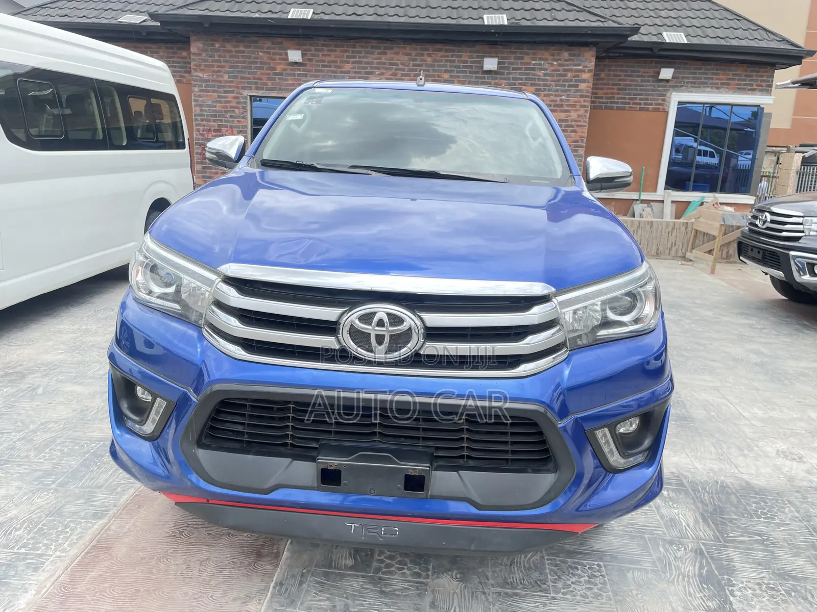 Toyota Hilux 2020 Blue