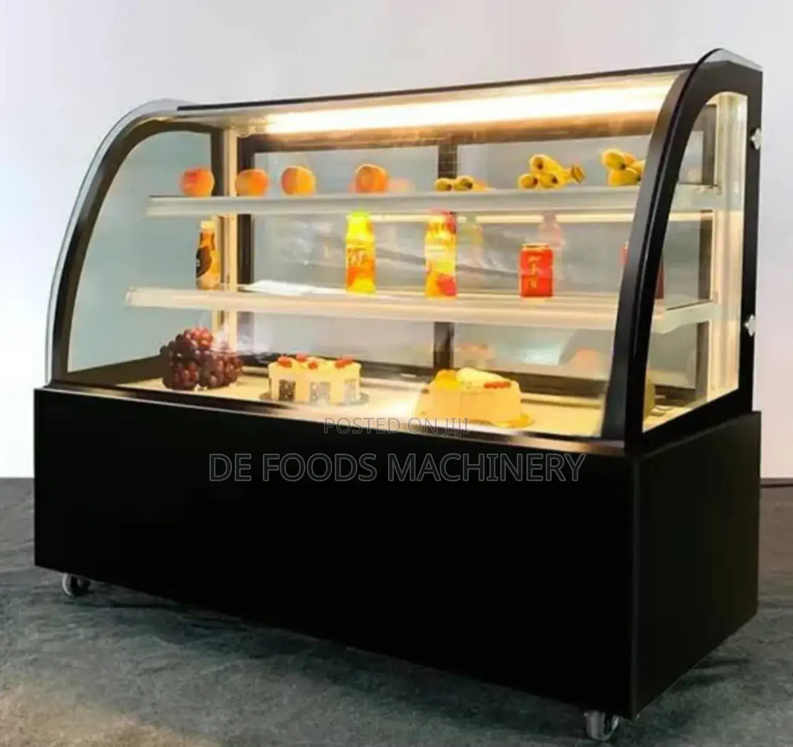 Curved Glass Cake Display Chiller