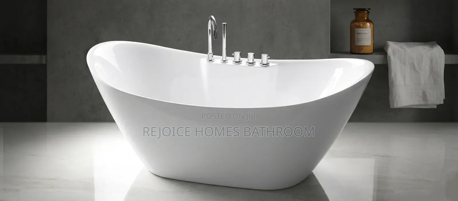 Luxury Freestanding Acrylic Bathtub With Chrome / Black Mixer Set
