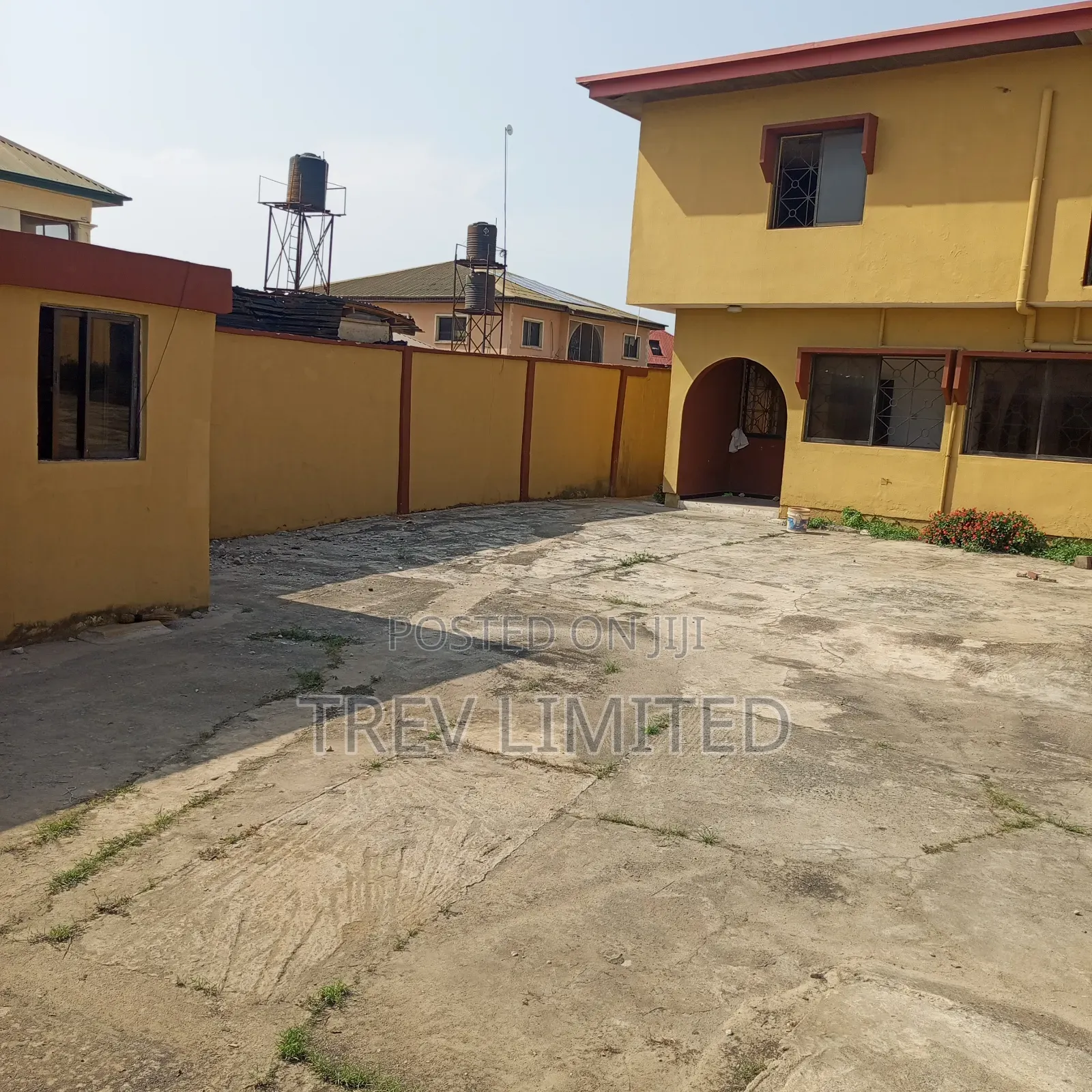 3bdrm Duplex in Rockstone Estate for sale