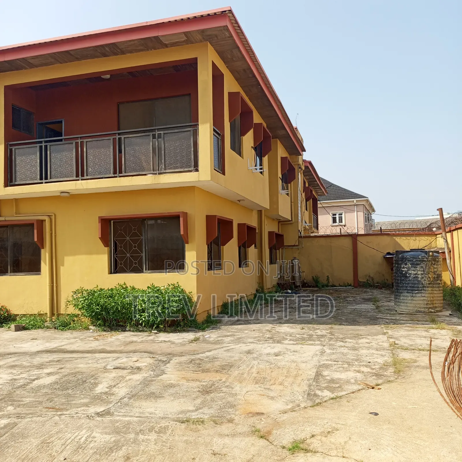 3bdrm Duplex in Rockstone Estate for sale