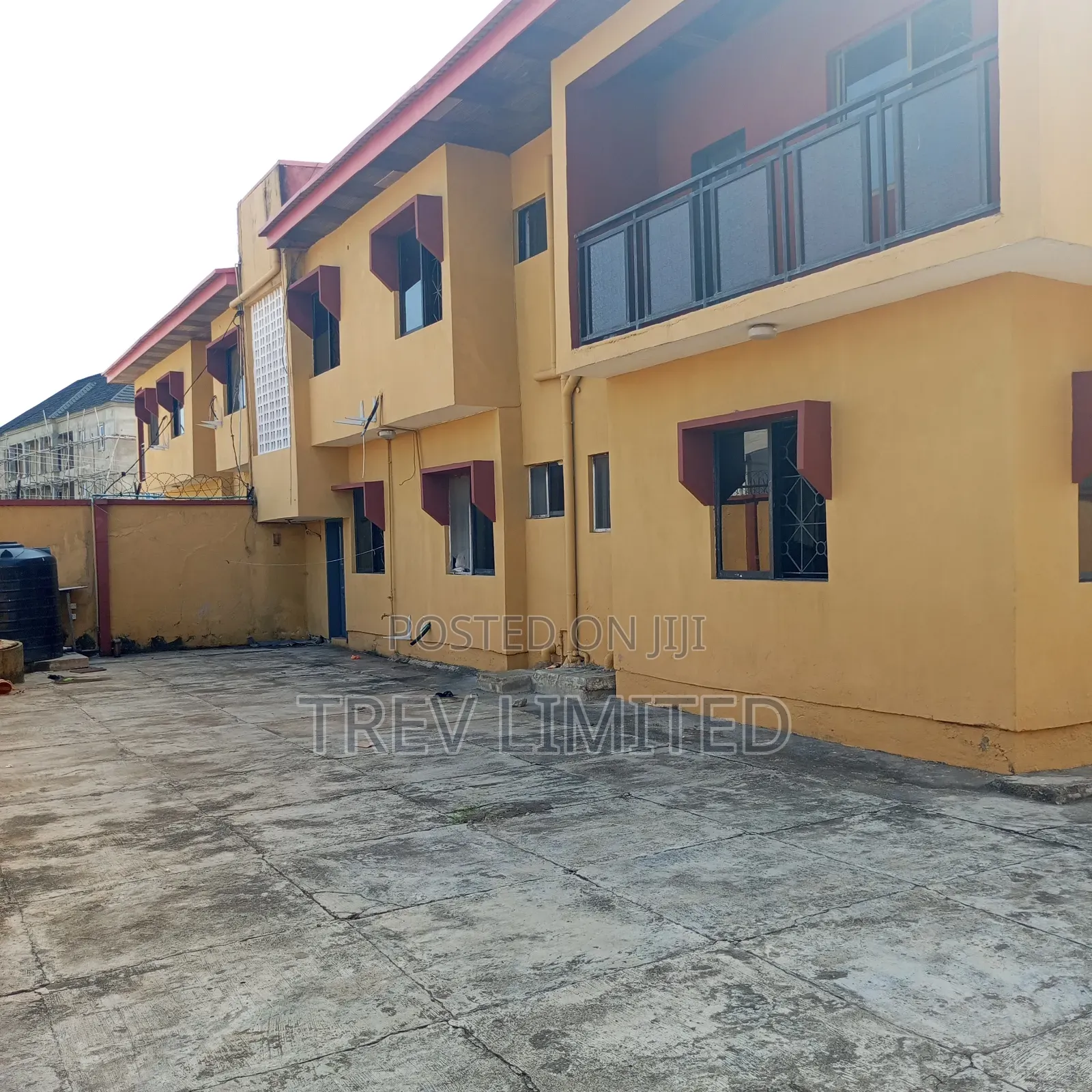 3bdrm Duplex in Rockstone Estate for sale