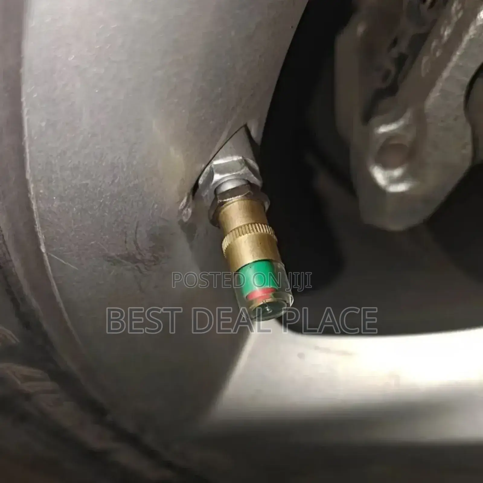 Luxury Tire Valve Caps With Pressure Indicator (Universal Fit)
