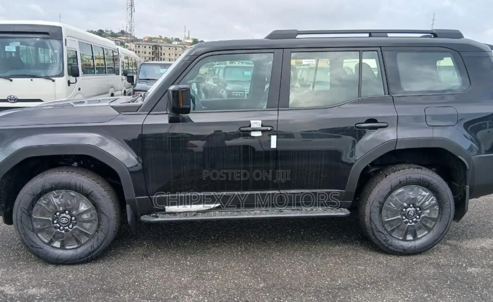 New Toyota Land Cruiser Prado 2.7 2025 Black