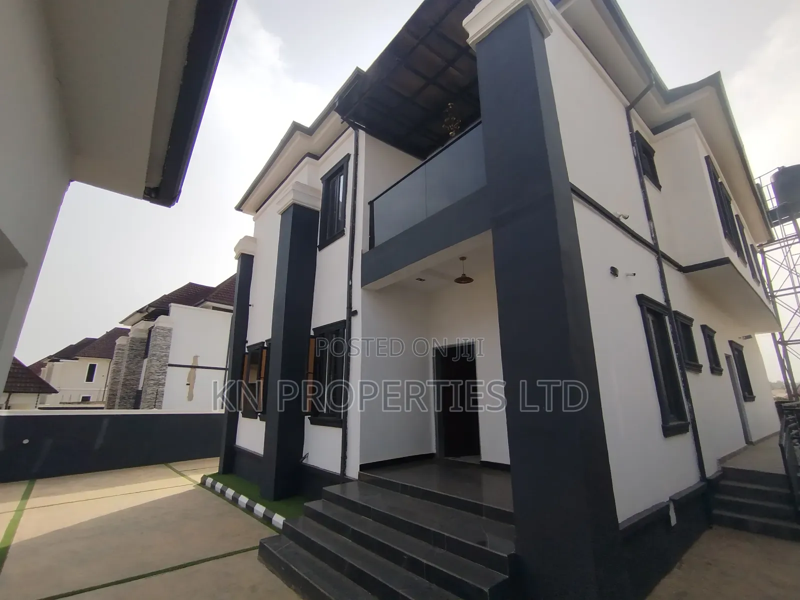 4bdrm Duplex in Estate, Lokogoma for sale