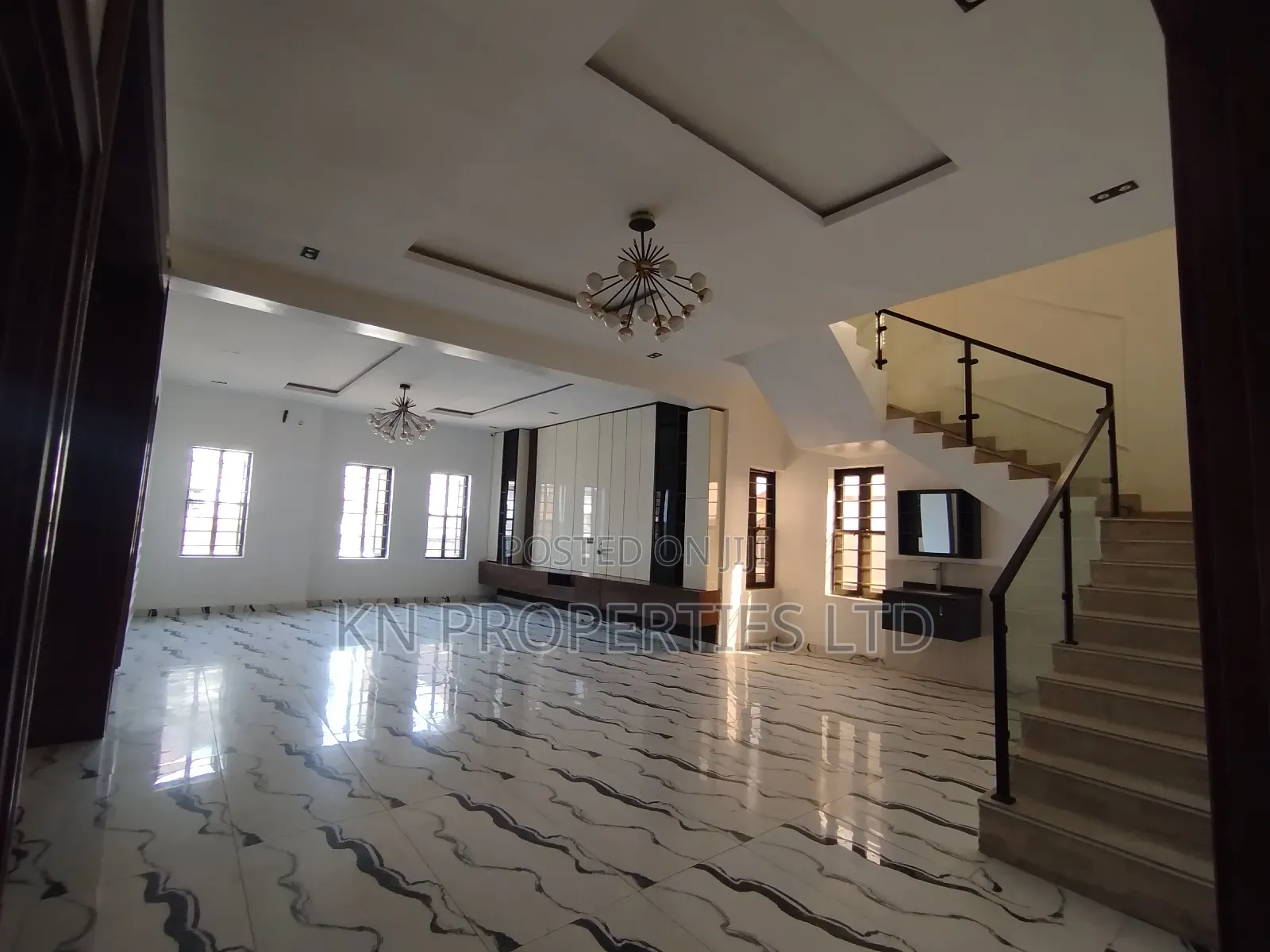 4bdrm Duplex in Estate, Lokogoma for sale