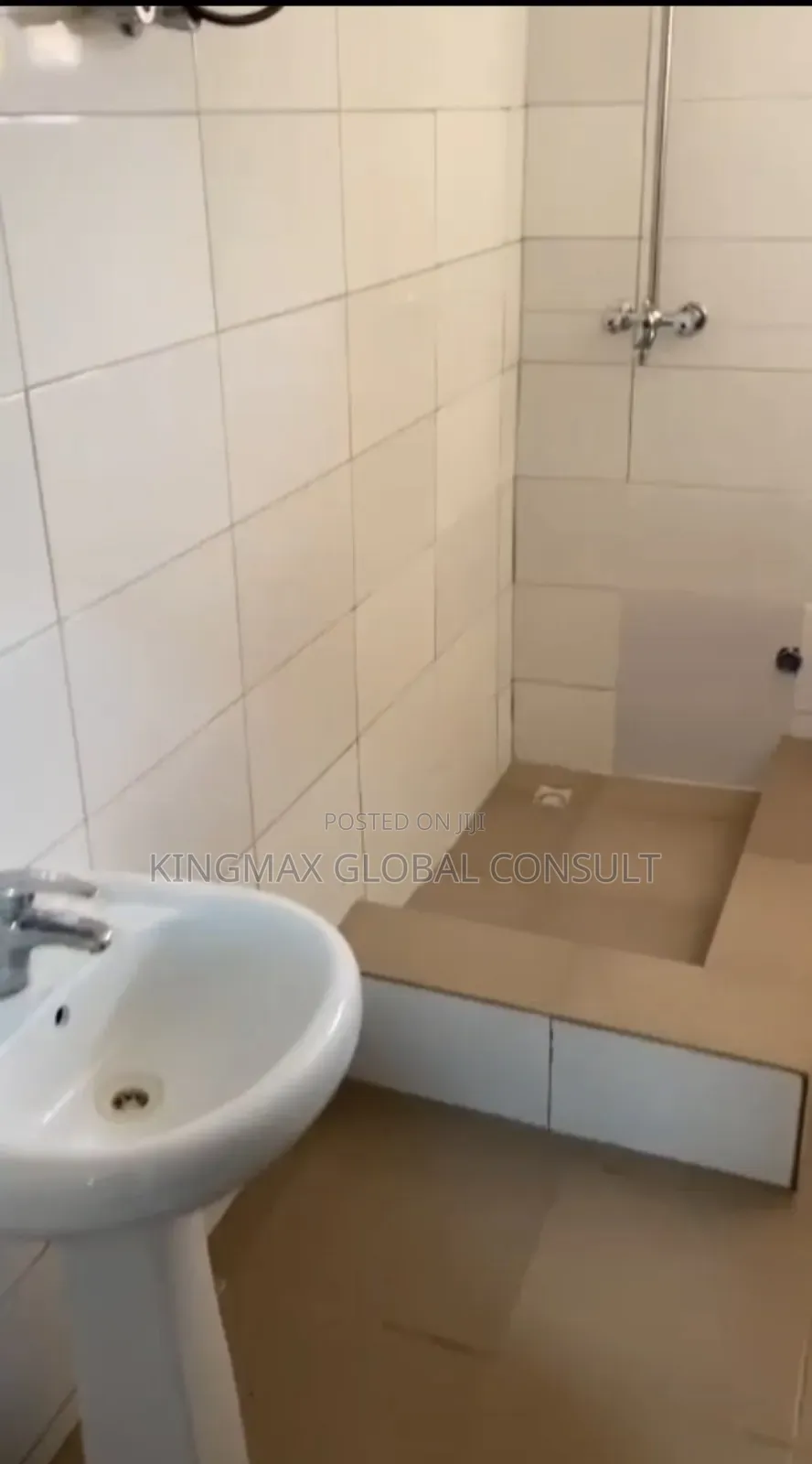 3bdrm Block of Flats in Katampe Main Abuja for sale