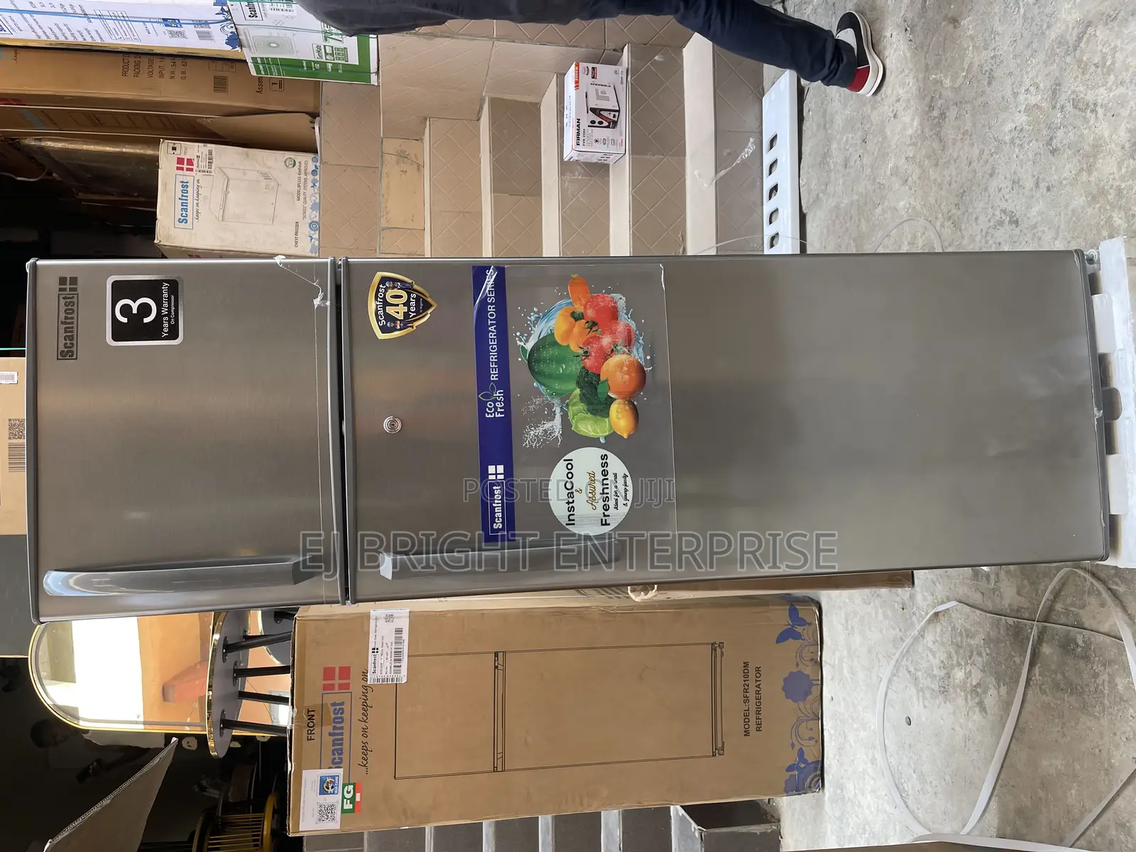 Scanfrost 210l Double Door Refrigerator
