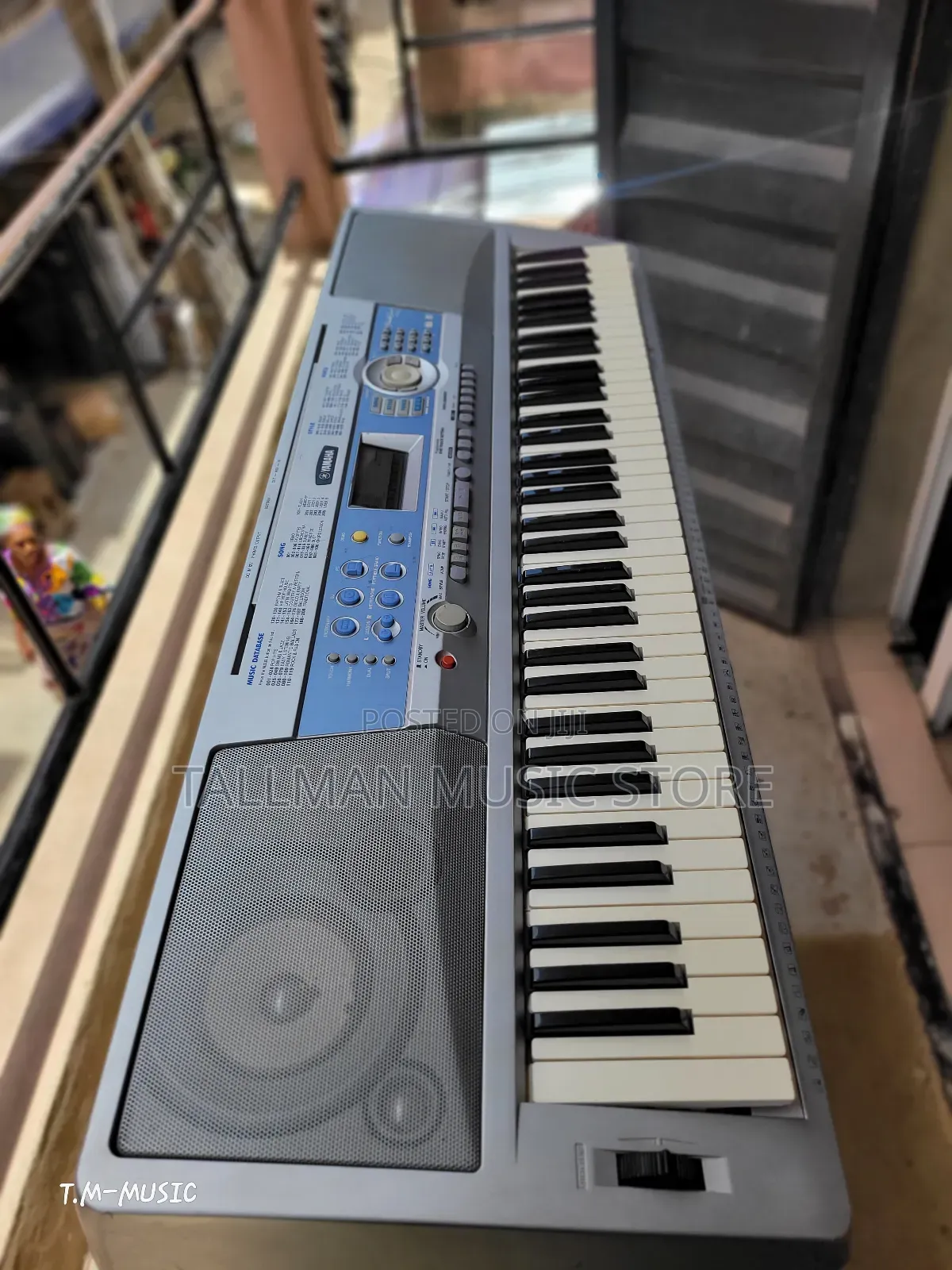 Yamaha DGX 200