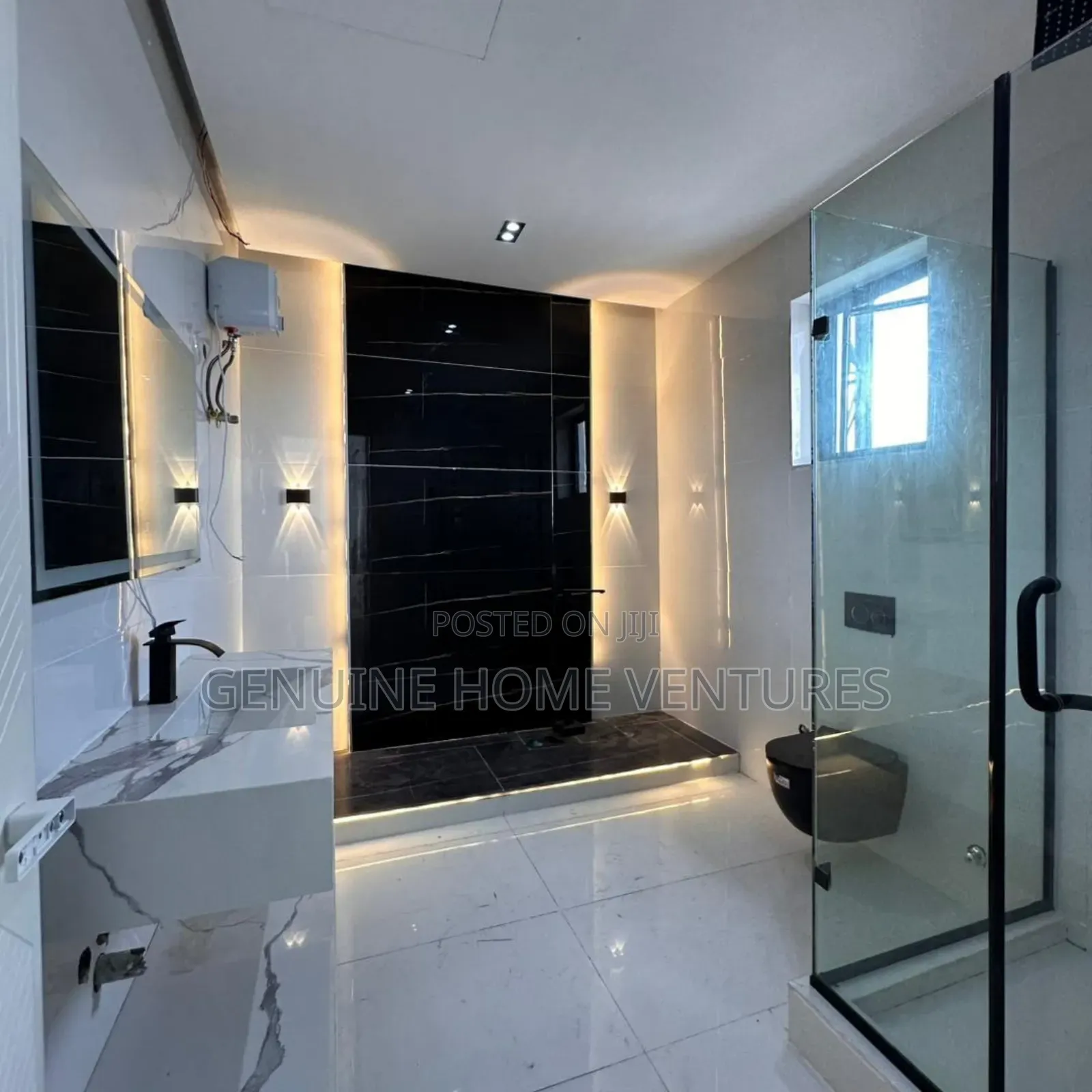 5bdrm Duplex in Orchid, Chevron for sale