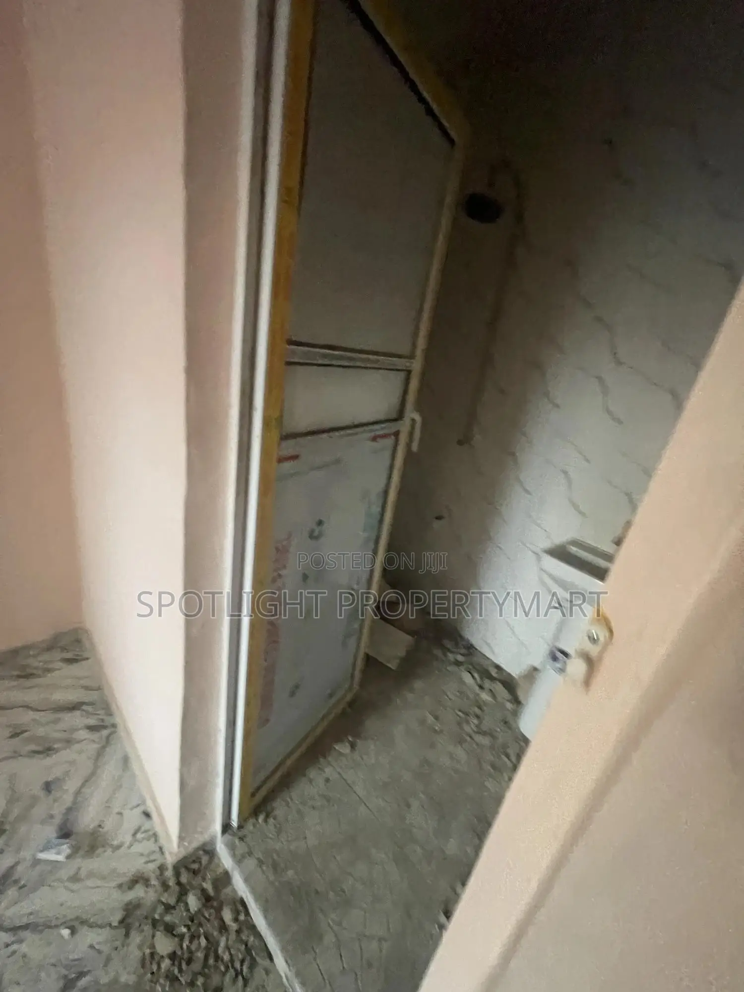2bdrm Apartment in Tony, Iba / Ojo for rent