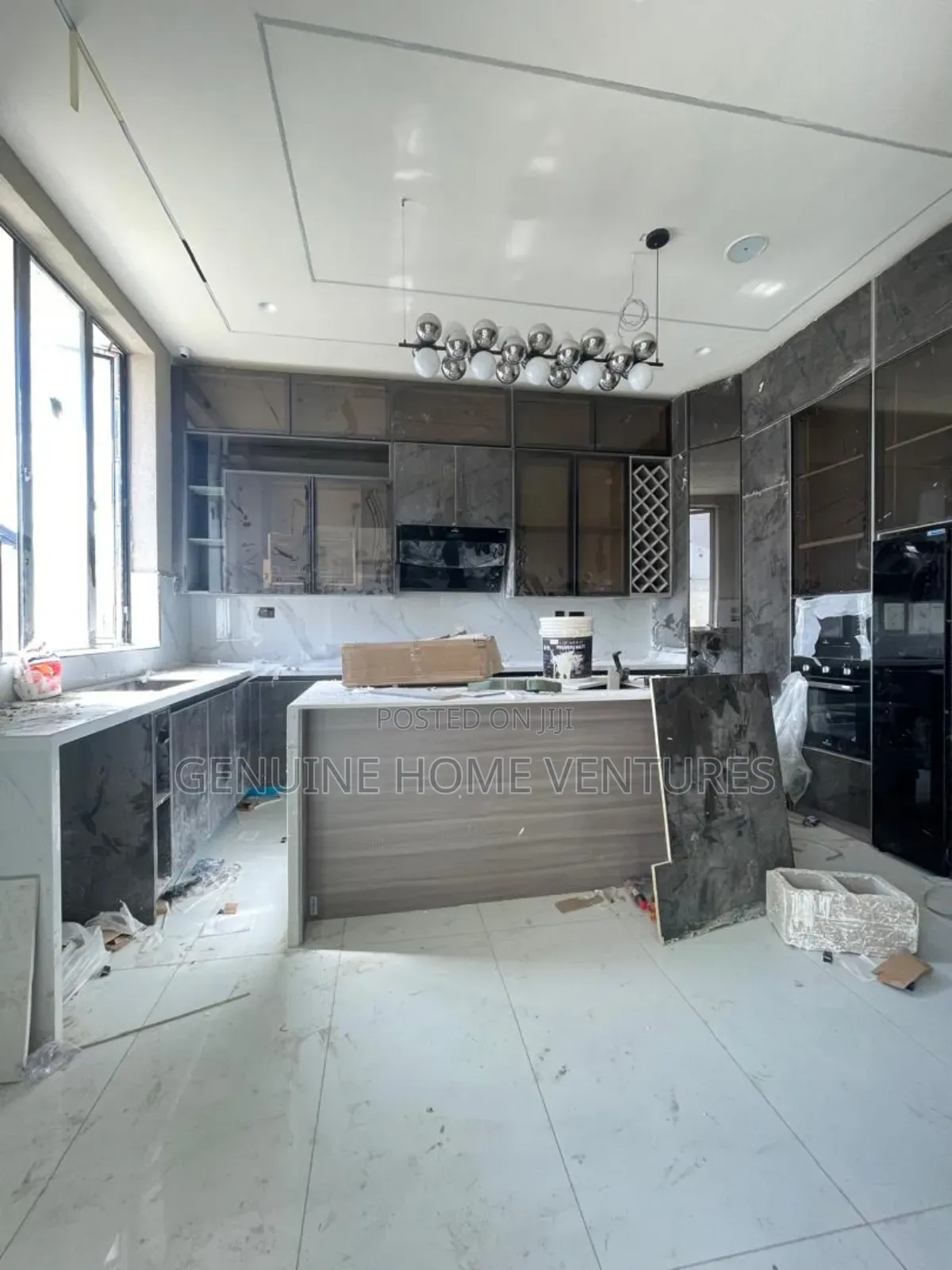 5bdrm Duplex in Orchid, Chevron for sale