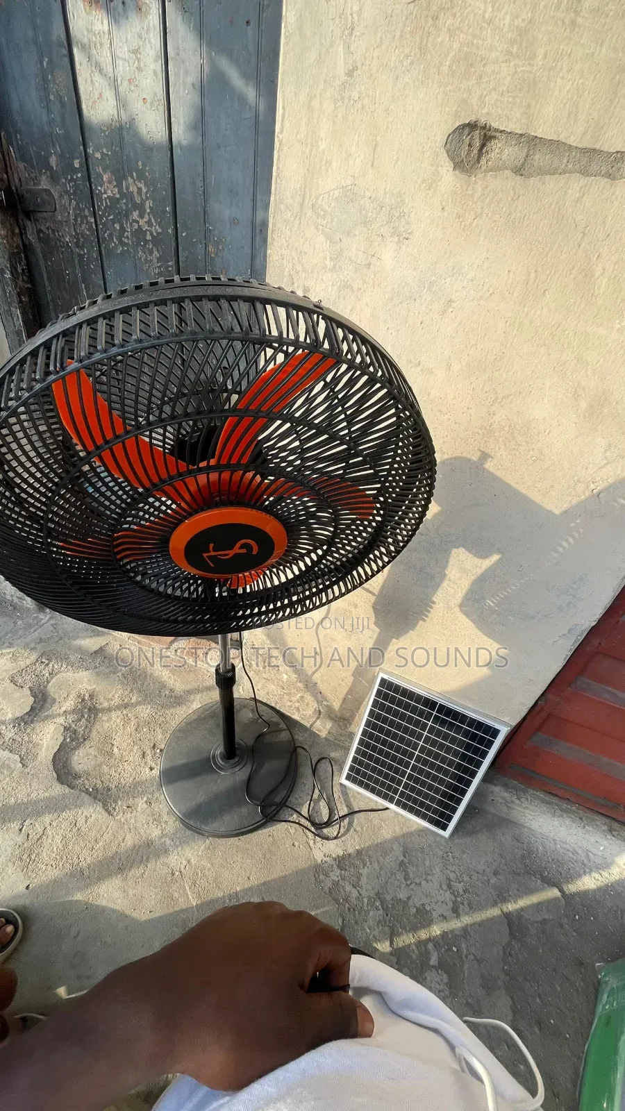 Solitec 18" Rechargeable Solar Stand Fan - Dual Charging Usb Port