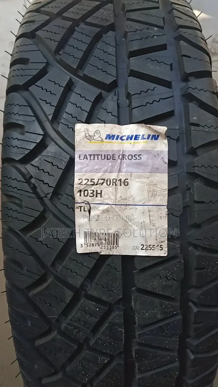 225/70/16 Michelin