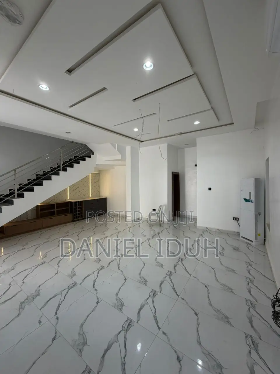 4bdrm Duplex in Guzape District for sale