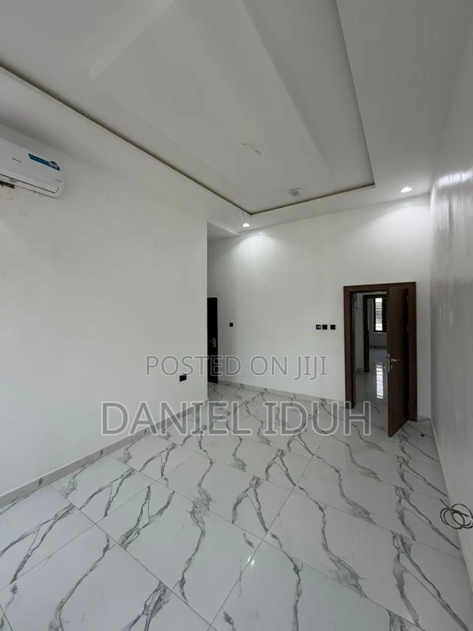 4bdrm Duplex in Guzape District for sale