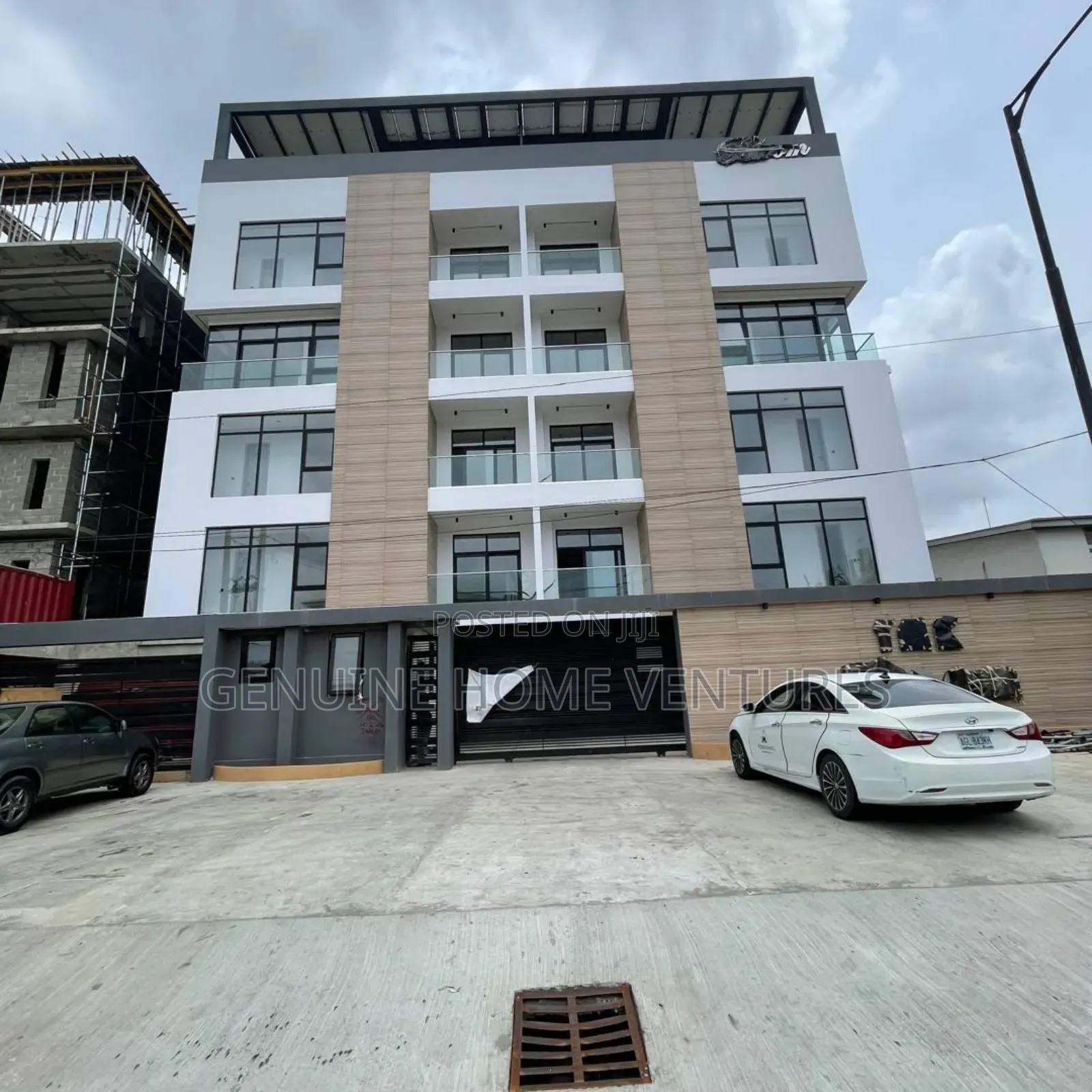 2bdrm Apartment in Lekki Phase 1 for sale