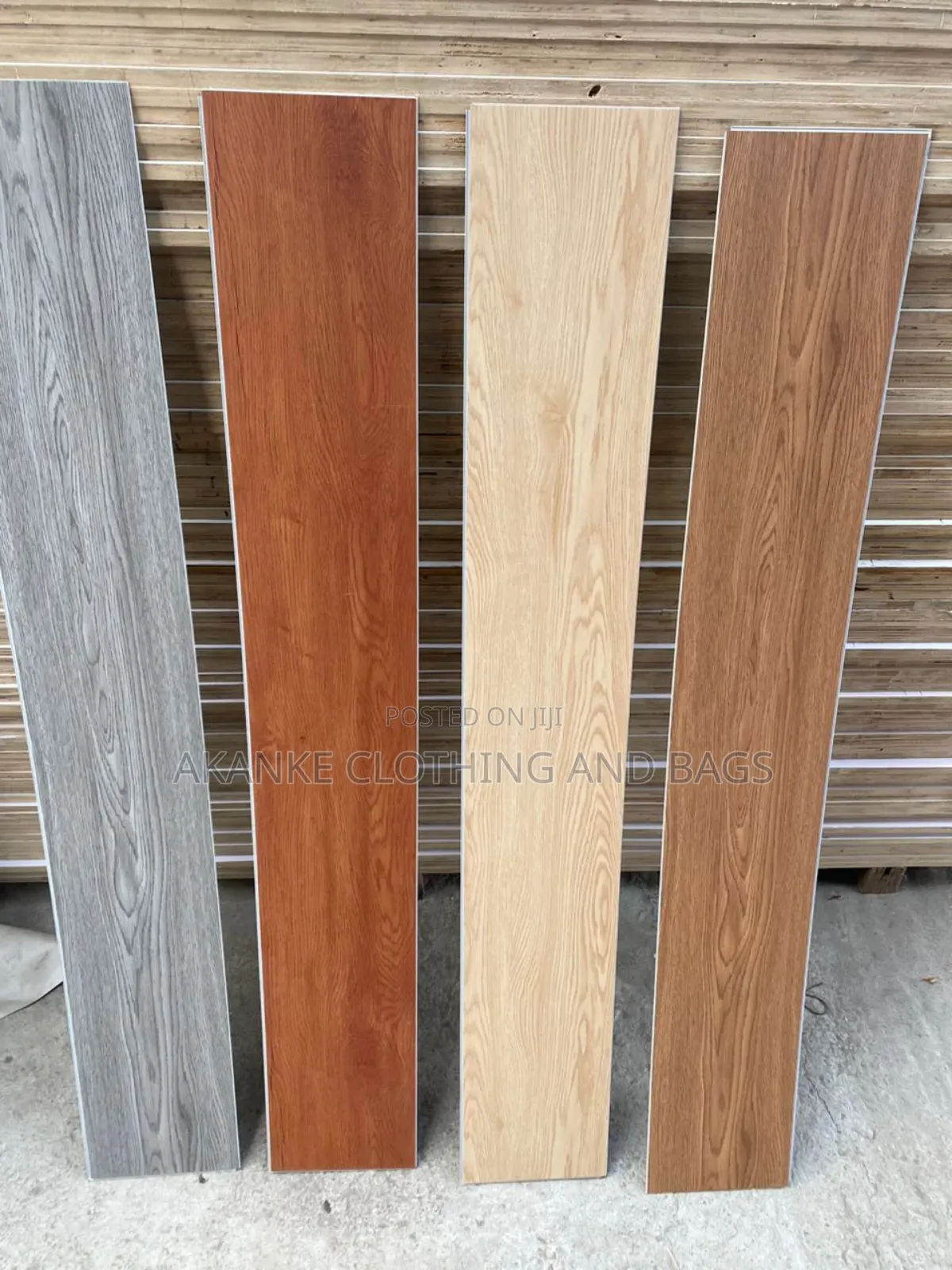 SPC Laminate Wooden Floor Waterproof Per SQM
