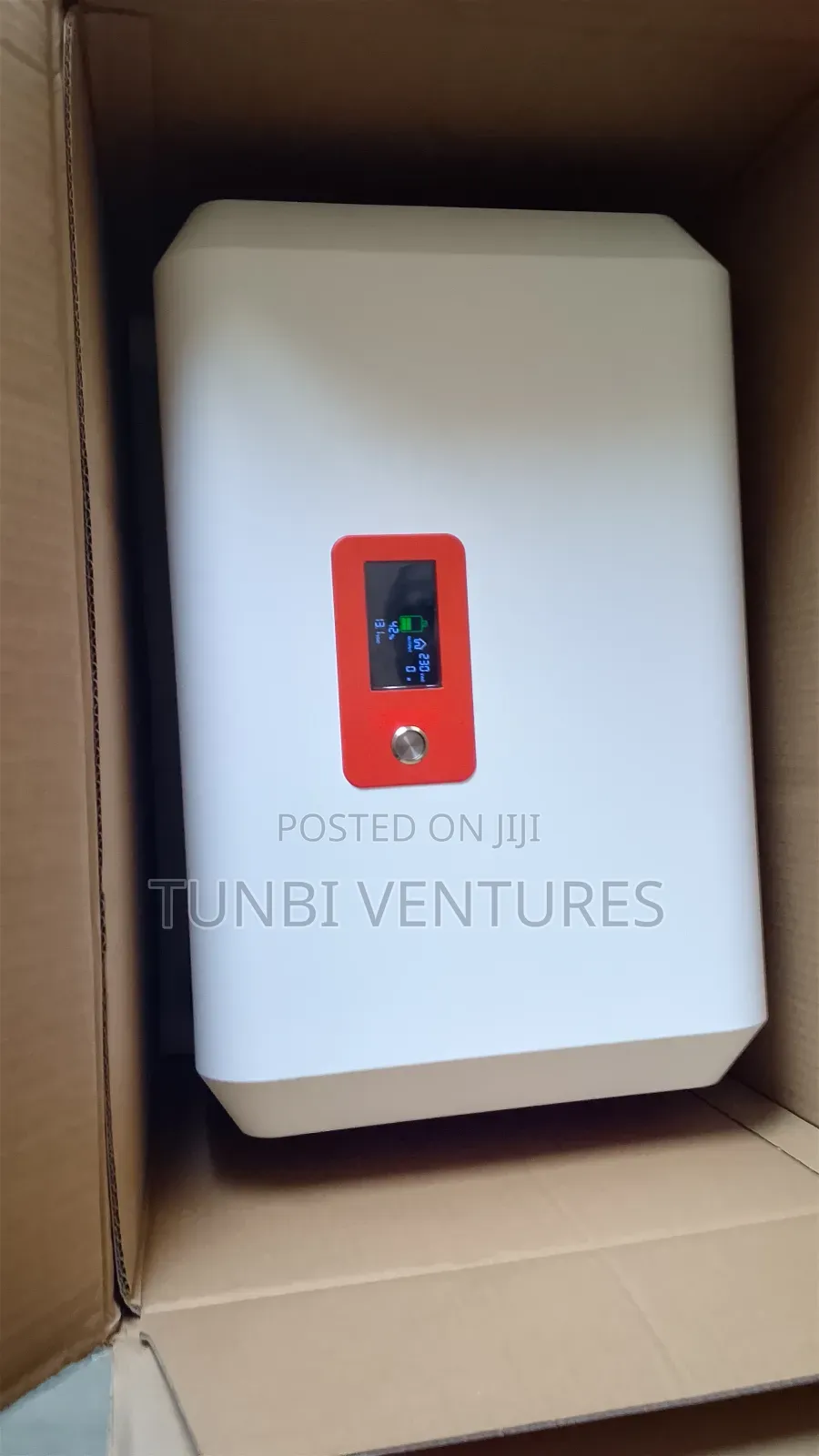 Cola 3600 Solar Generator