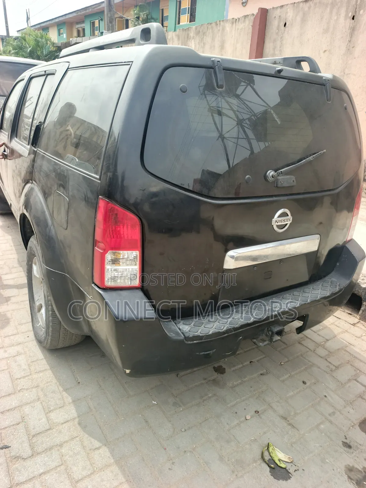 Nissan Pathfinder 2005 Black