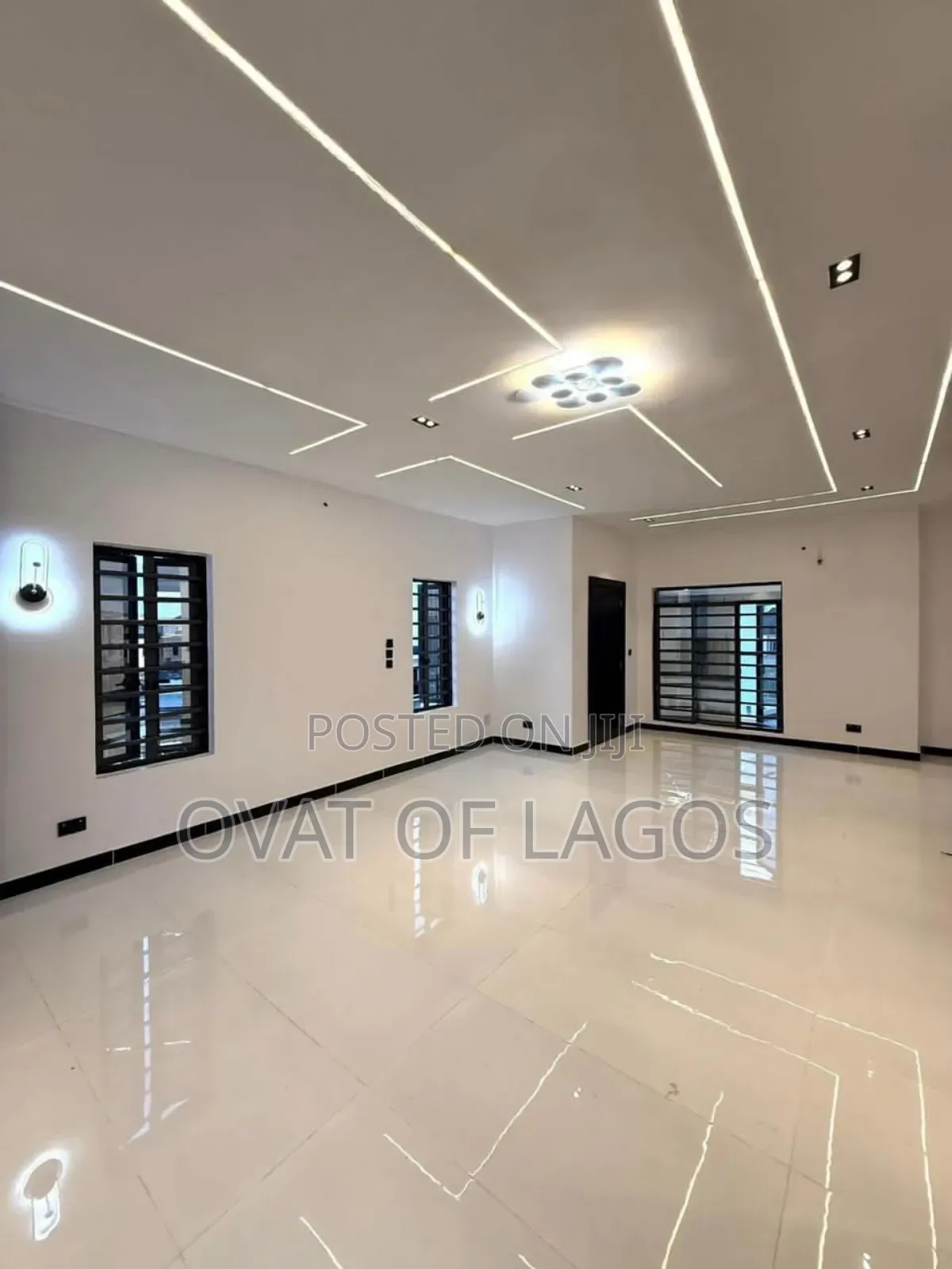 5bdrm Duplex in Ologolo for sale