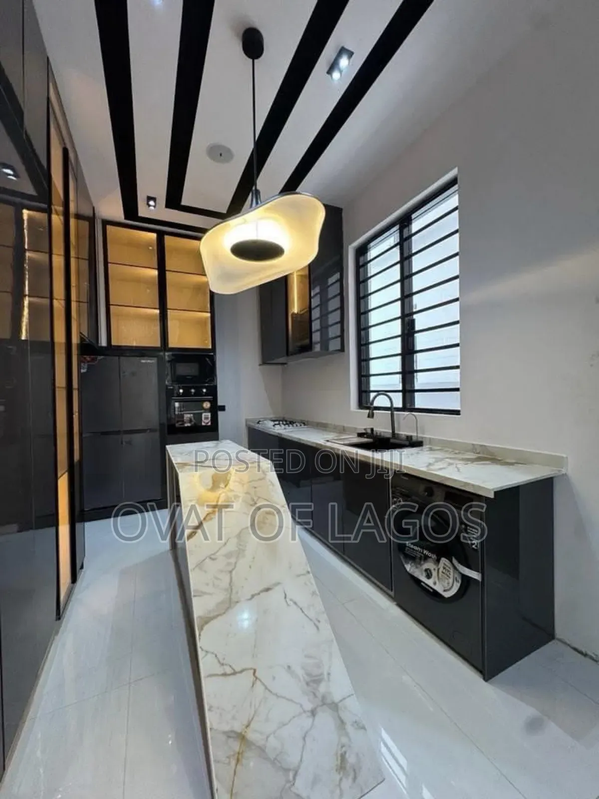 5bdrm Duplex in Ikota for sale