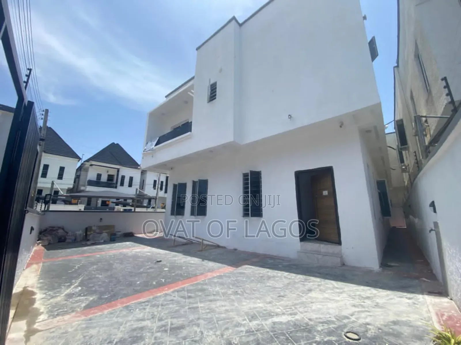 5bdrm Duplex in Ikota for rent