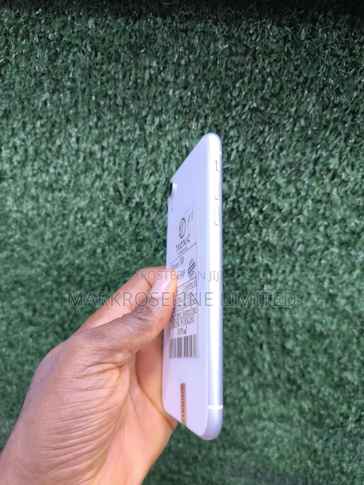 Apple iPhone XR 64 GB White
