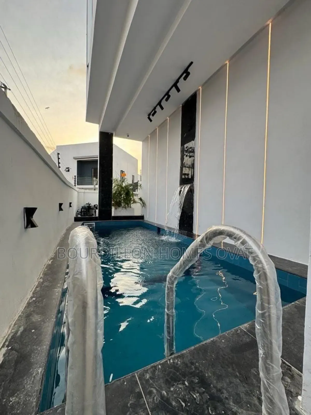 5bdrm Duplex in Ikota Lekki Lagos for sale