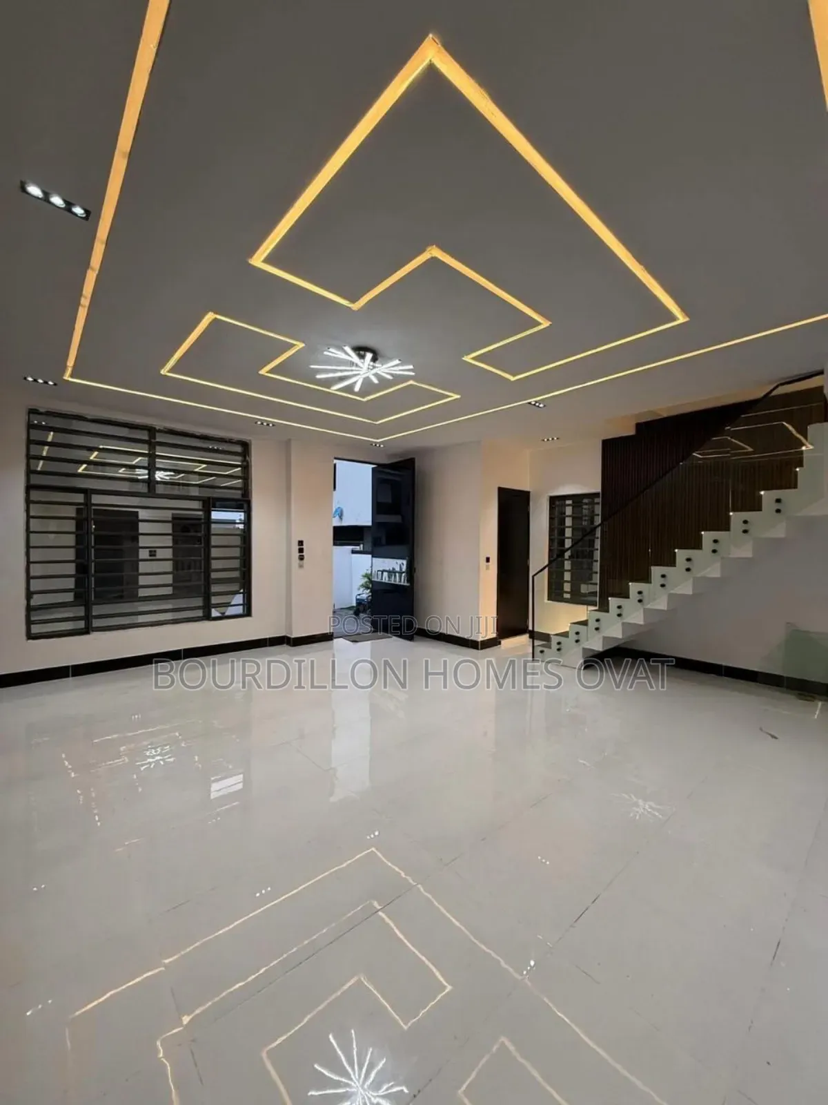5bdrm Duplex in Ologolo Lekki Lagos for sale