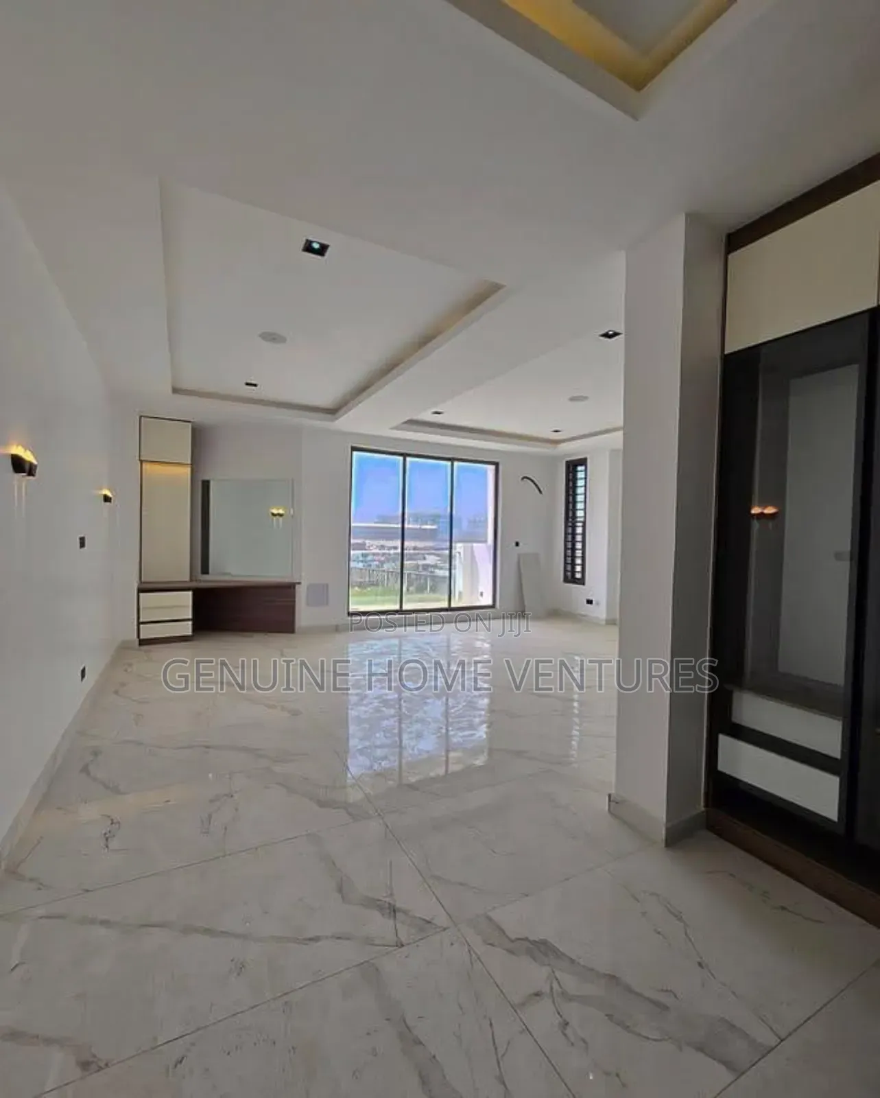 5bdrm Duplex in Ikate for sale