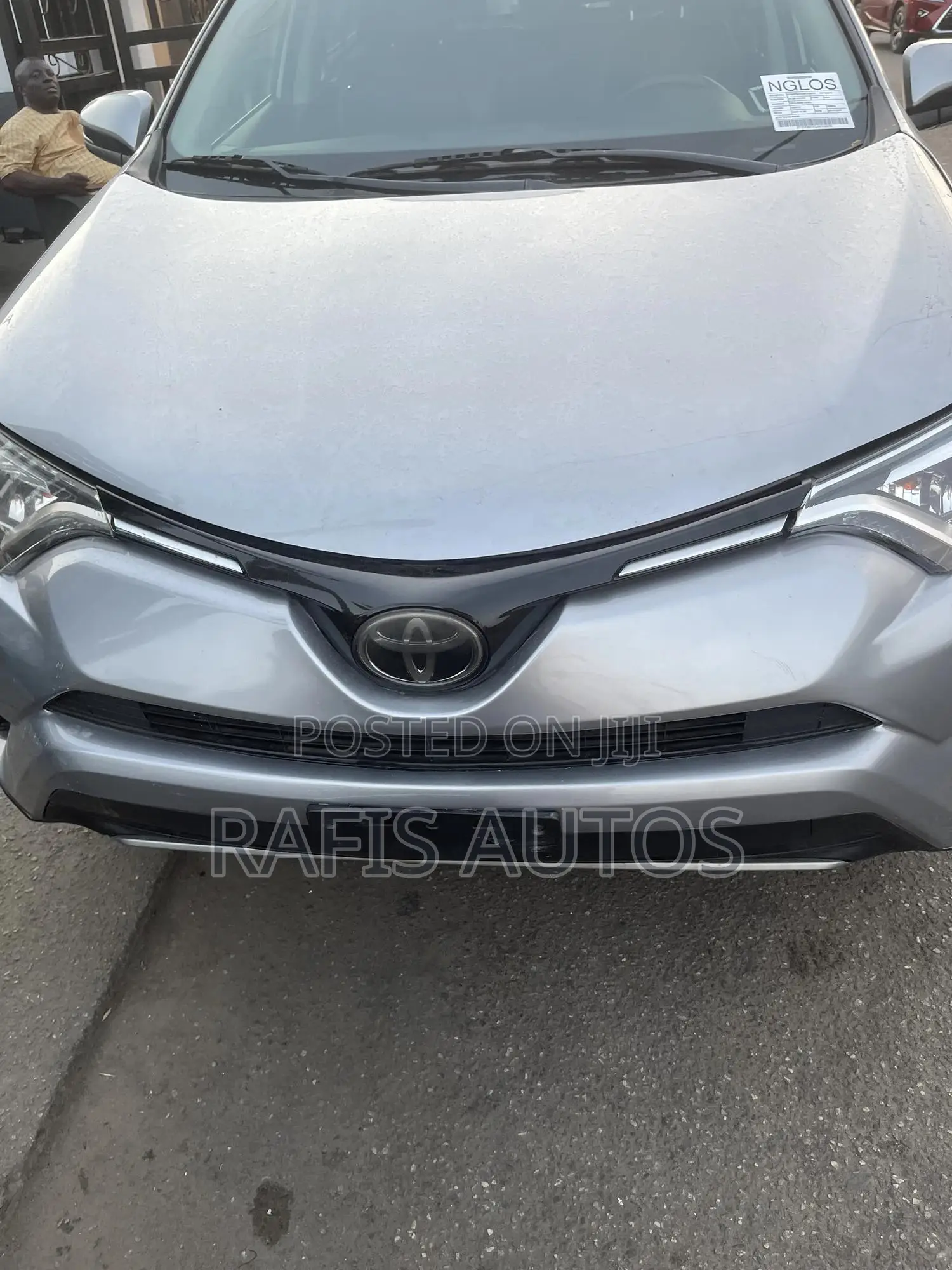 Toyota RAV4 Limited 4dr SUV (2.5L 4cyl 6A) 2018 Silver