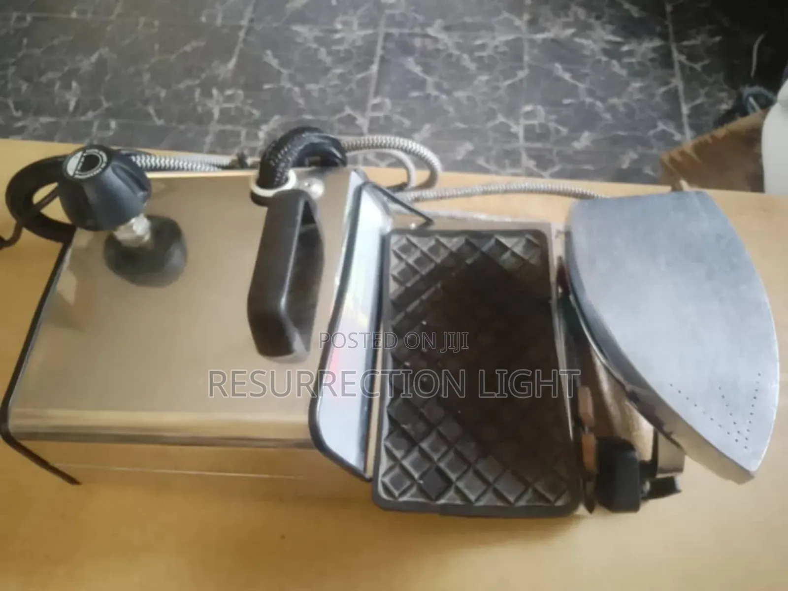 As Good as New Industrial Pony Baby Steam Iron in Perfect Condition