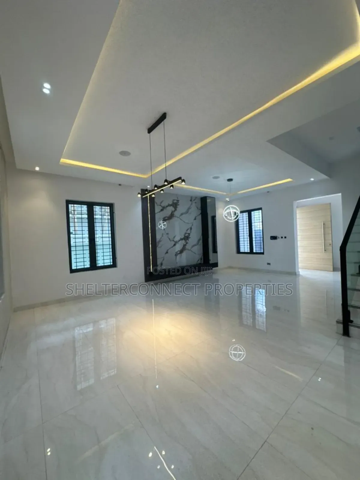 5bdrm Duplex in Lekki Phase 1 for sale