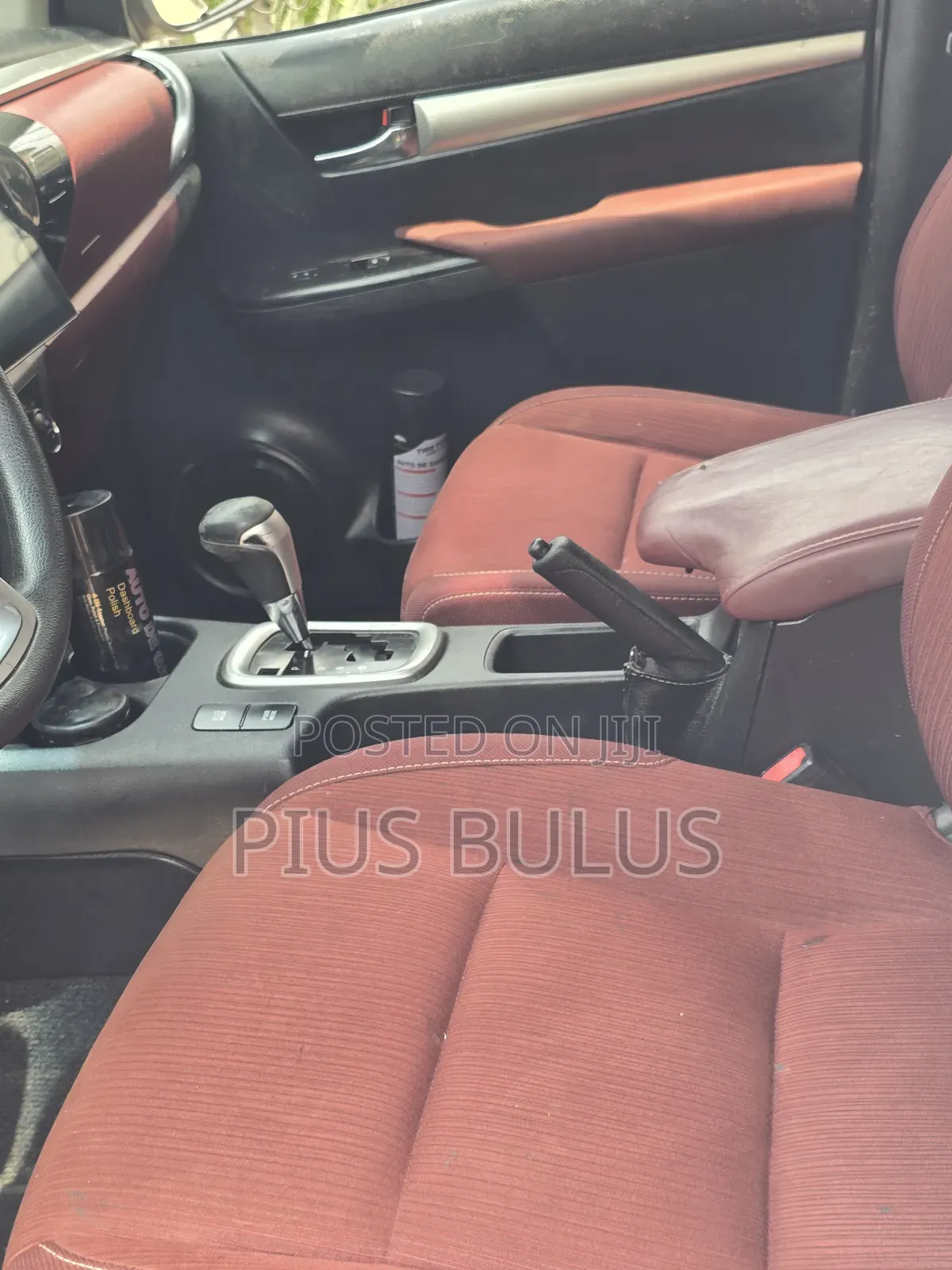 Toyota Hilux 2021 White
