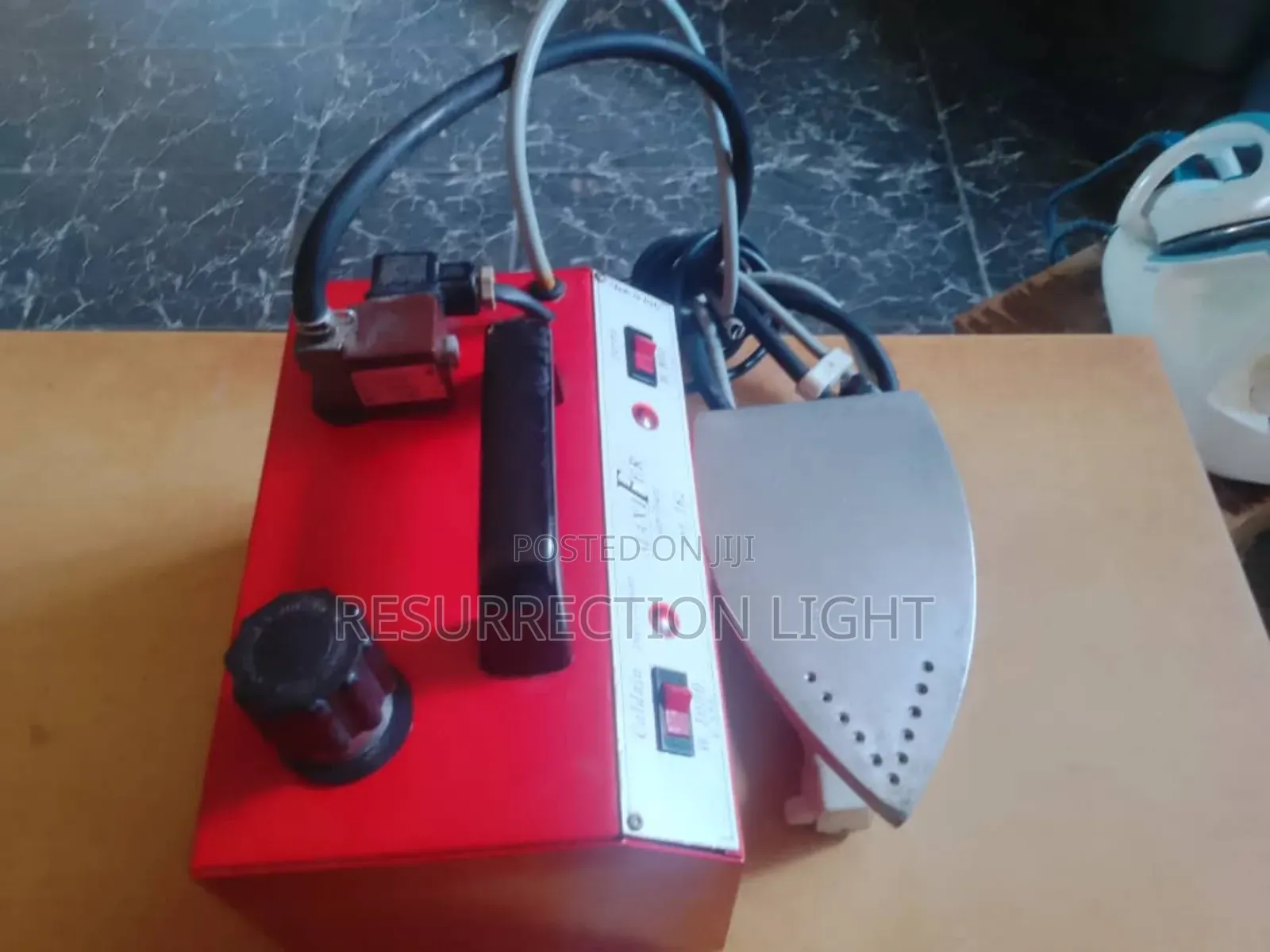 Very Strong And Durable Industrial Pony Baby Steam Iron Work Perfectly