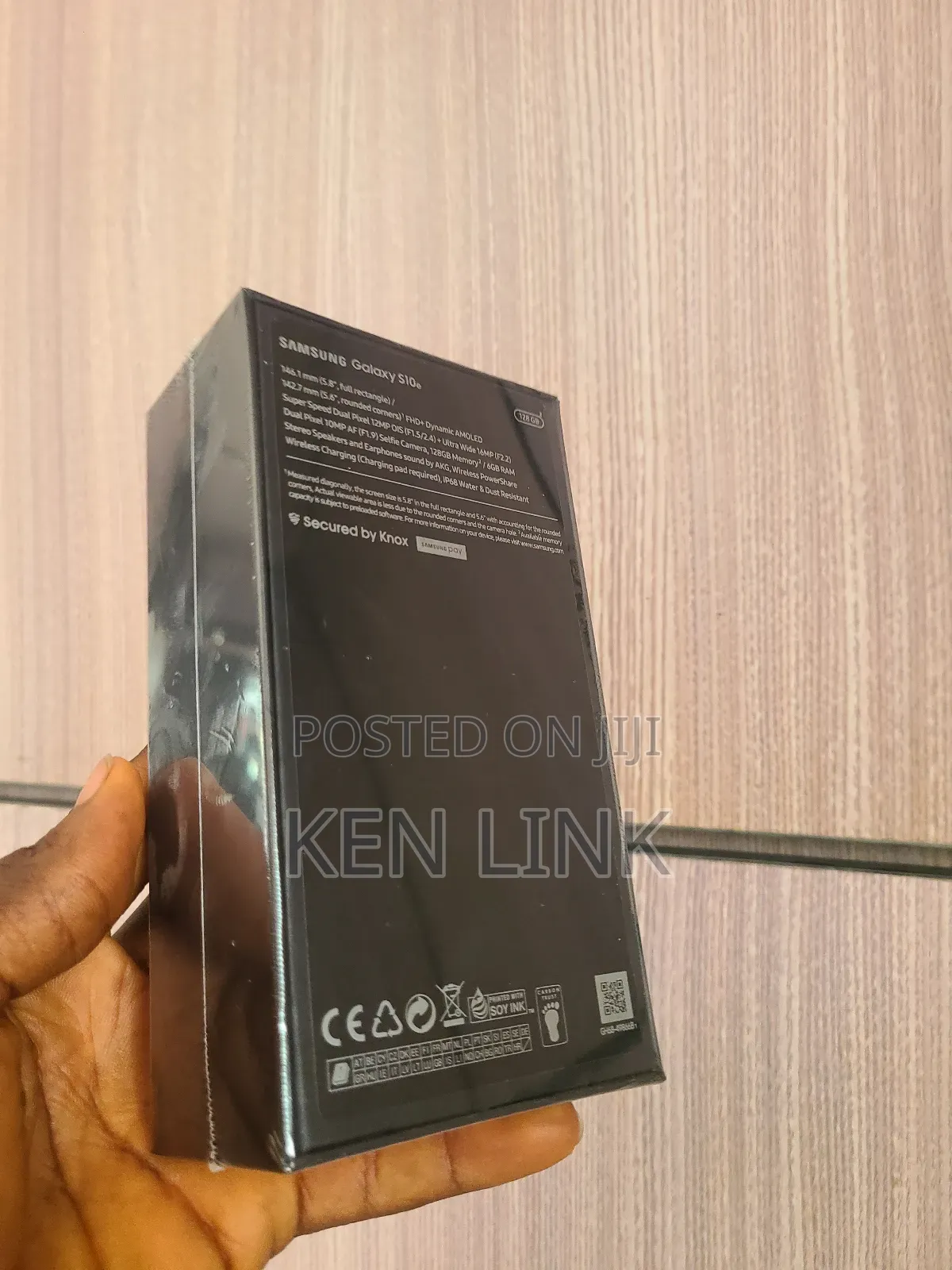 New Samsung Galaxy S10e 128 GB Blue