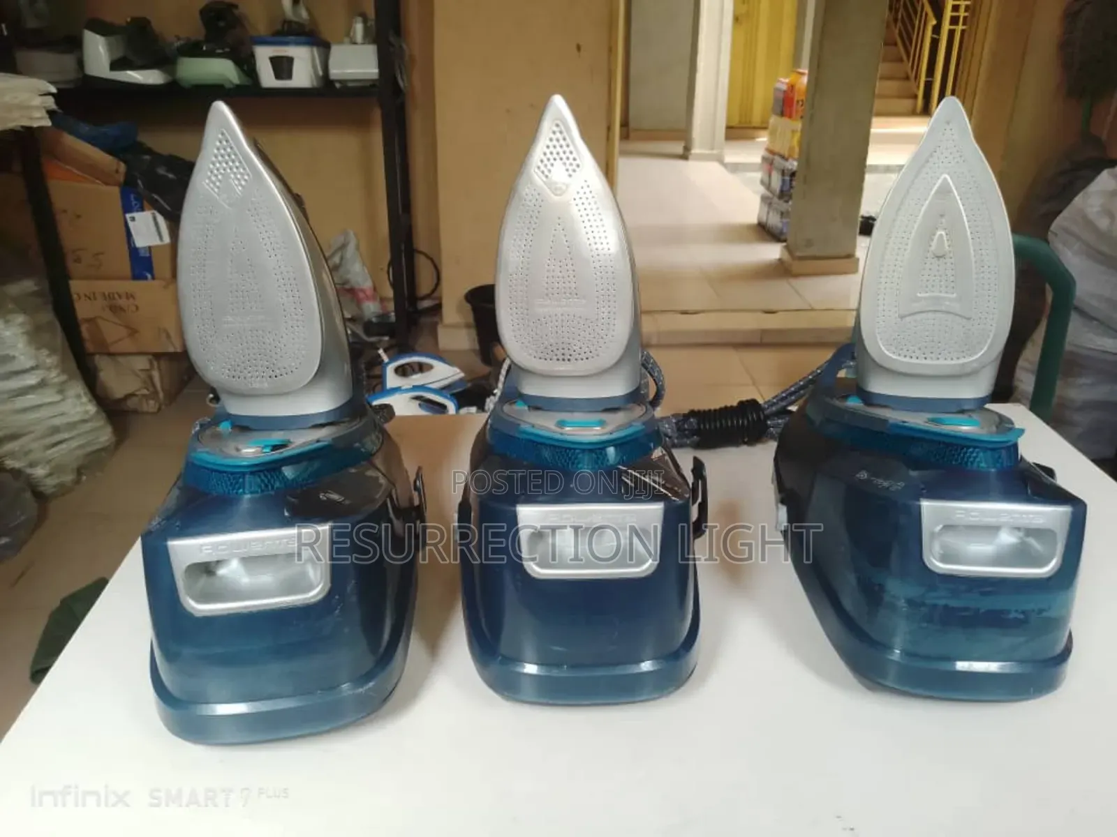 Very Neat and Beautiful Rowenta Industrial Steam Iron Works Perfectly