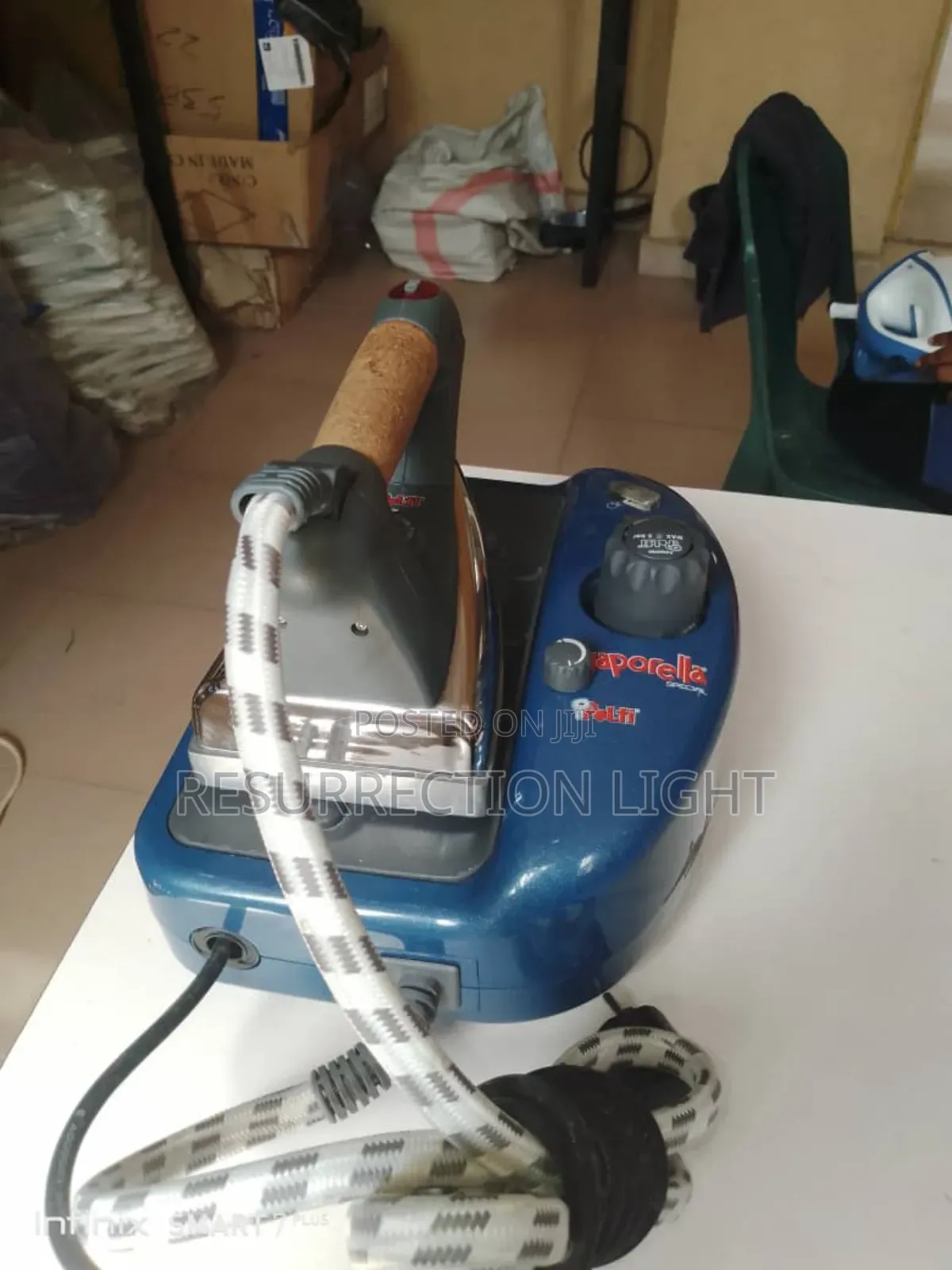 Very Neat Vaporella Industrial Steam Iron Like New Working Perfectly