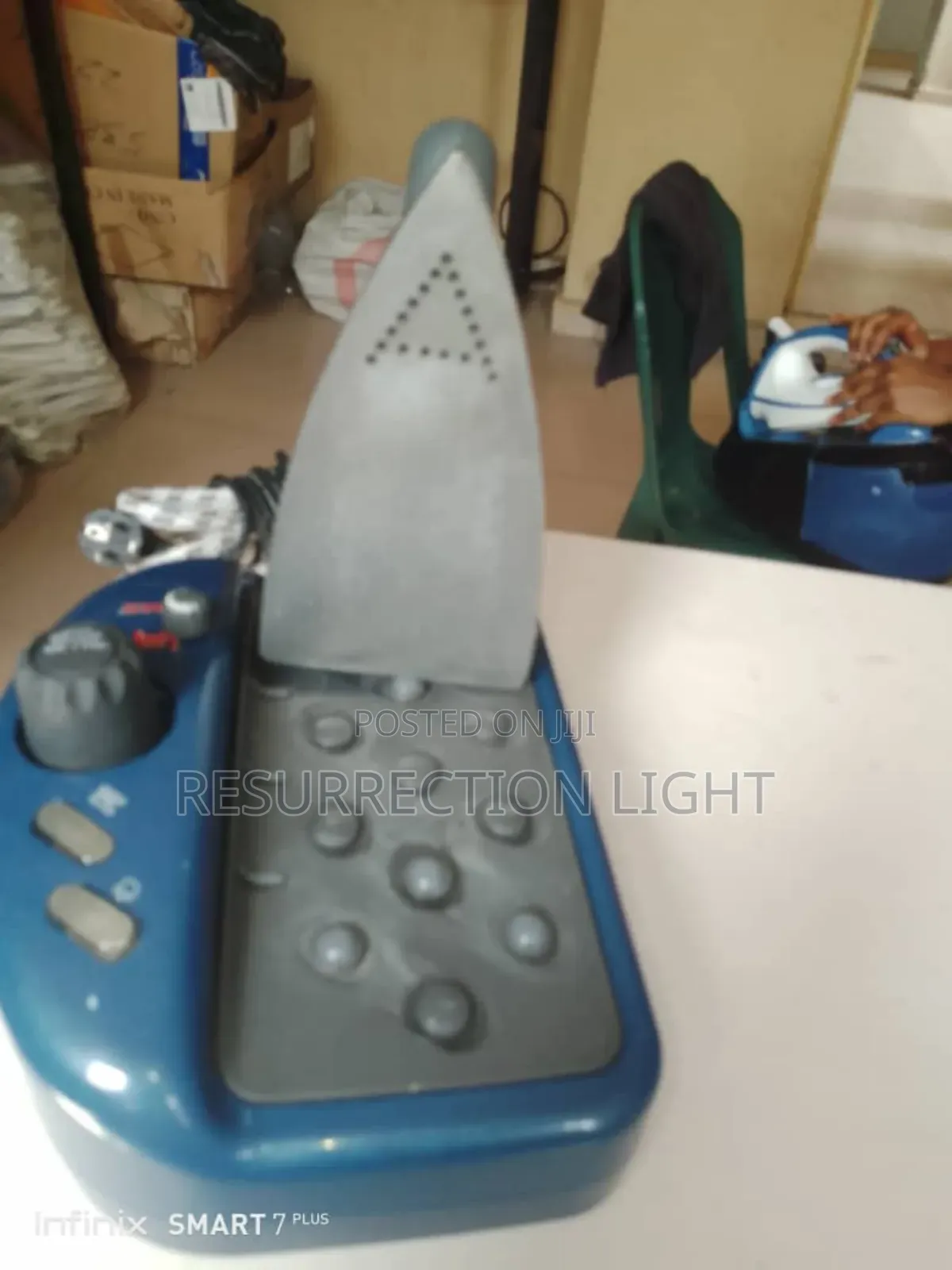 Very Neat Vaporella Industrial Steam Iron Like New Working Perfectly