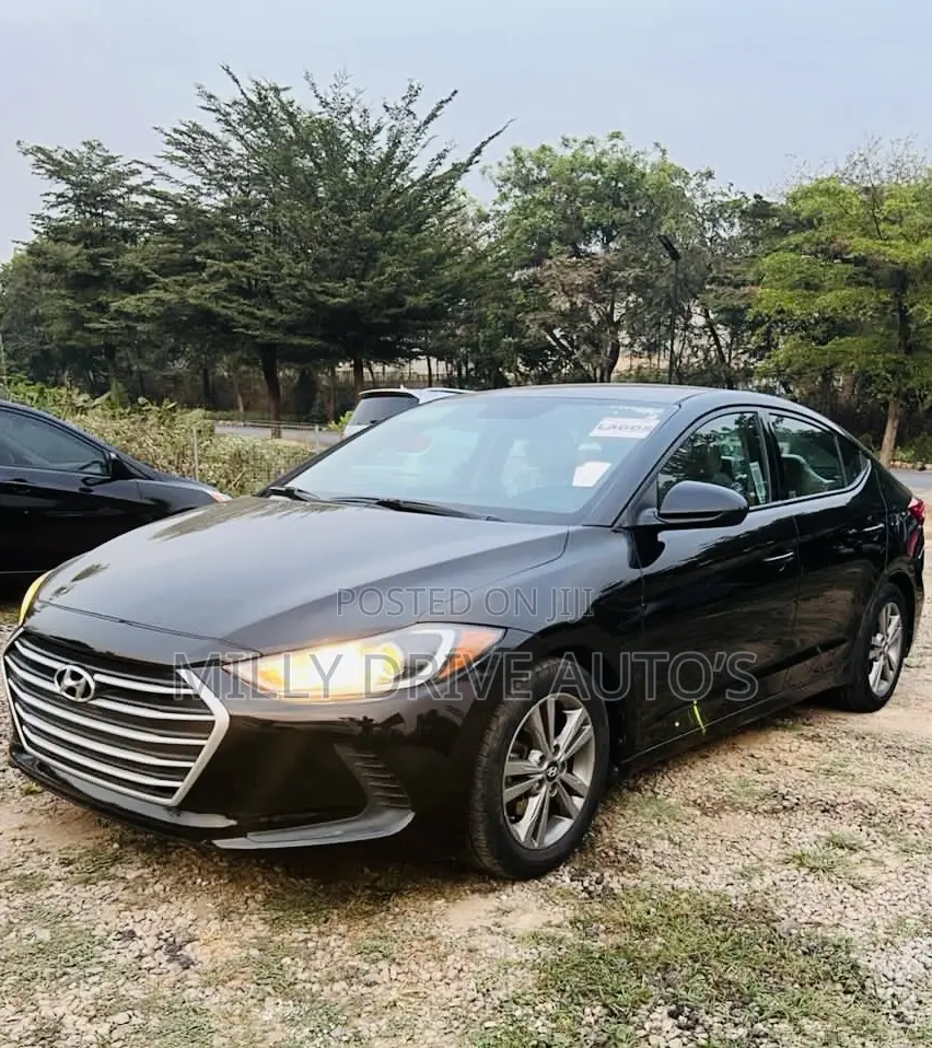 Hyundai Elantra 2017 Black