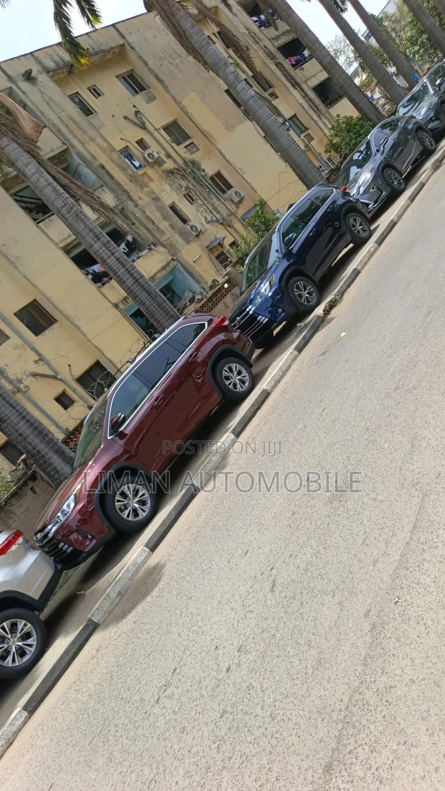 Toyota Highlander XLE V6 4x4 (3.5L 6cyl 6A) 2016