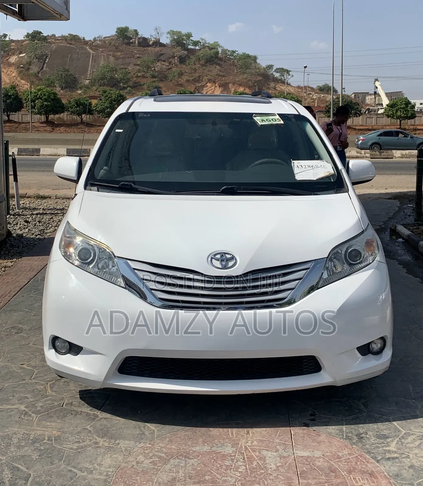 Toyota Sienna 2012 White
