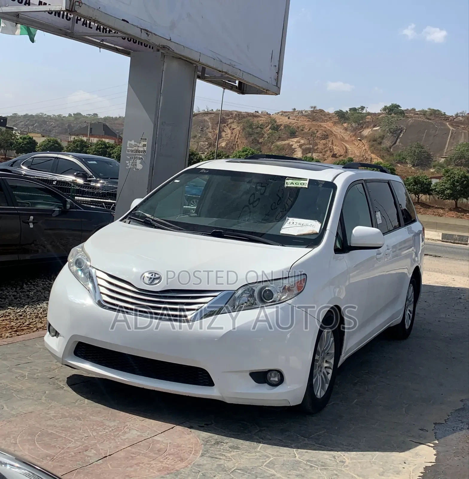 Toyota Sienna 2012 White