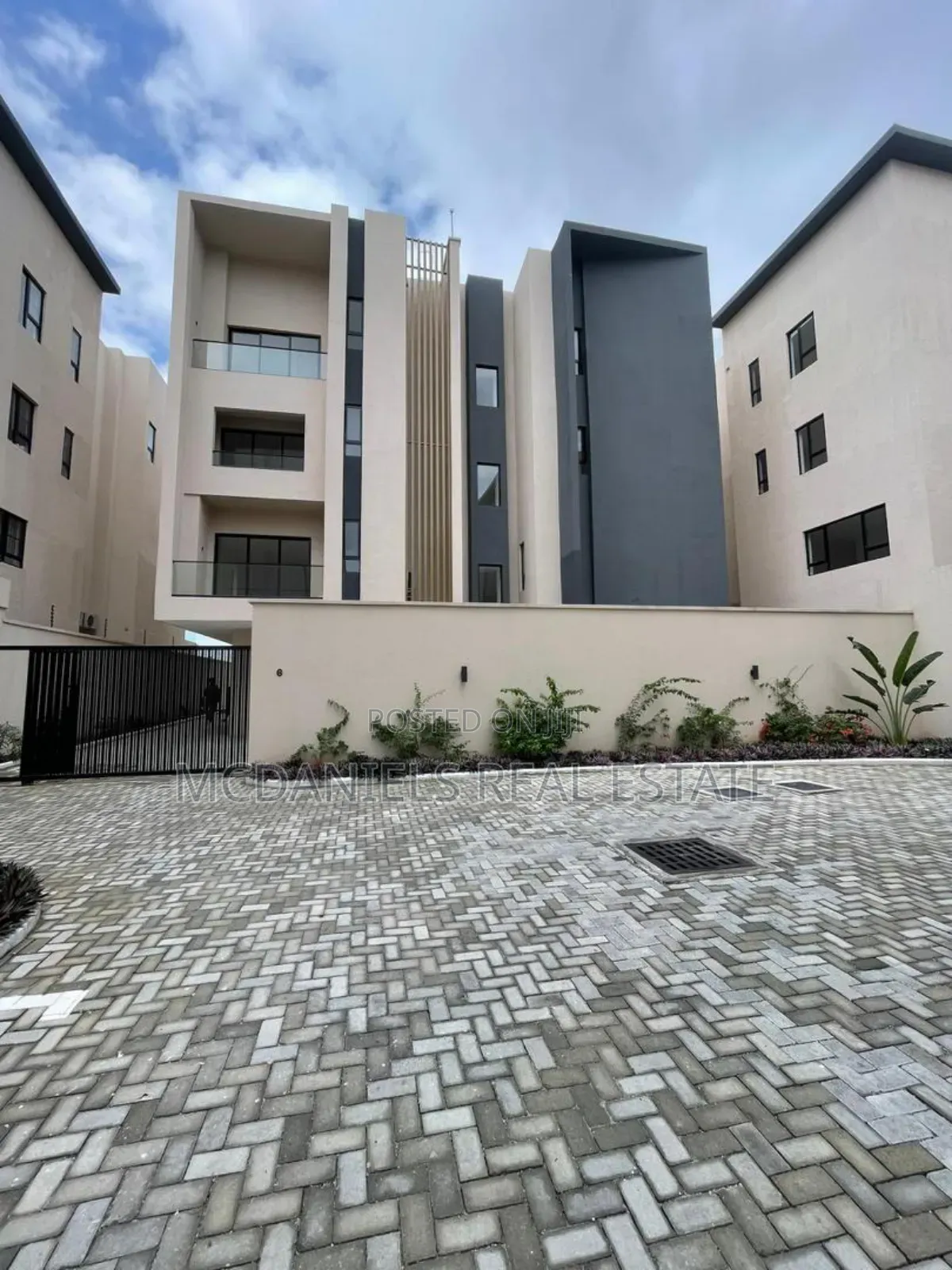 5bdrm House in Ikoyi for sale