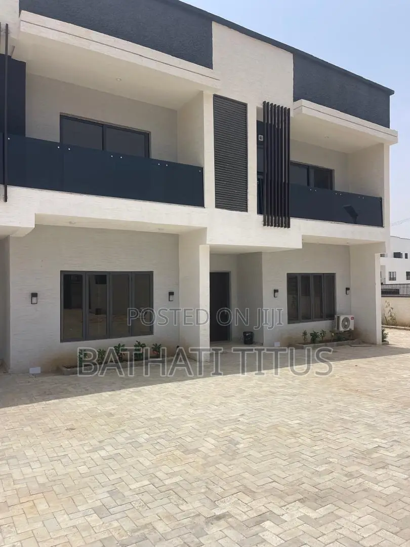 3bdrm Duplex in Life Camp for rent