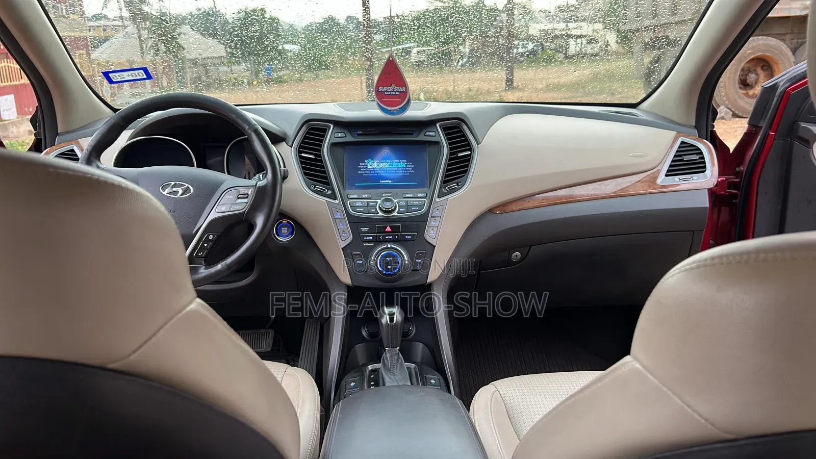 Hyundai Santa Fe Limited 4dr SUV AWD (3.3L 6cyl 6A) 2015 Red