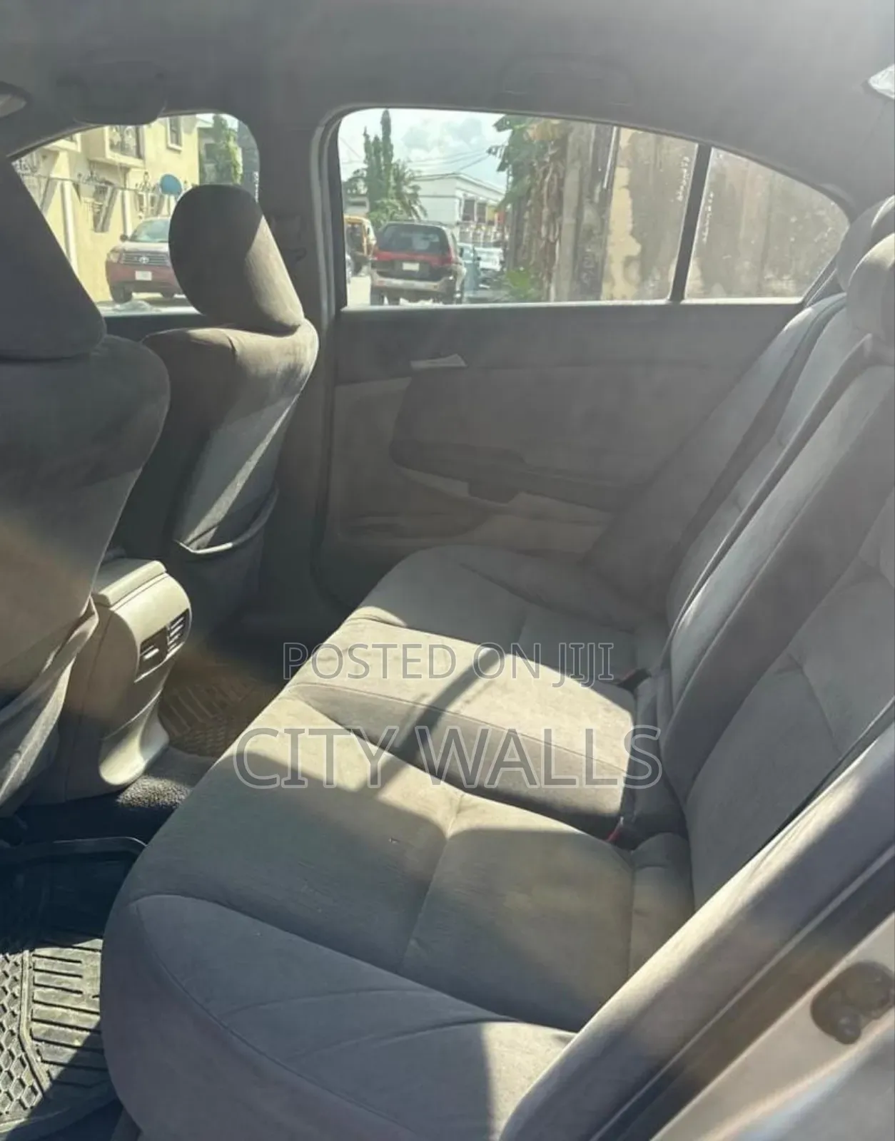 Honda Accord 2011 Silver
