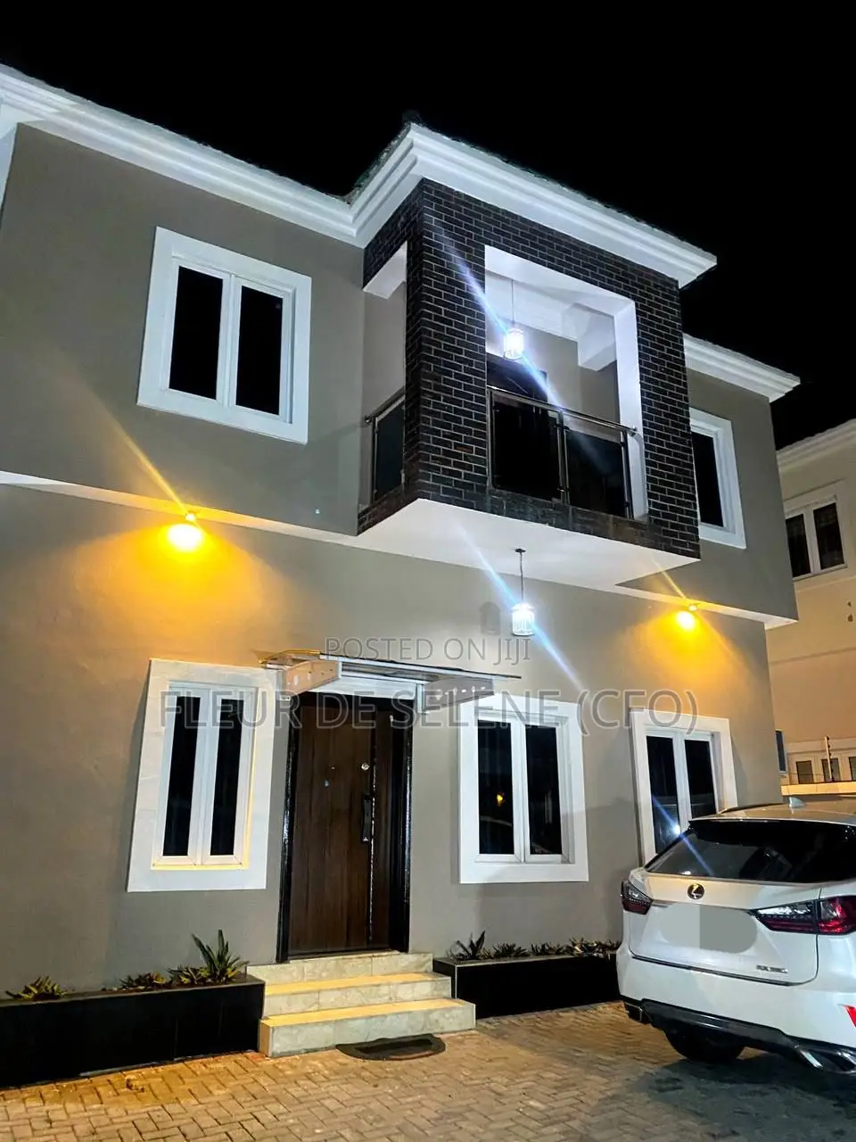 Luxurious 5 Bedroom Duplex (Self Compound)